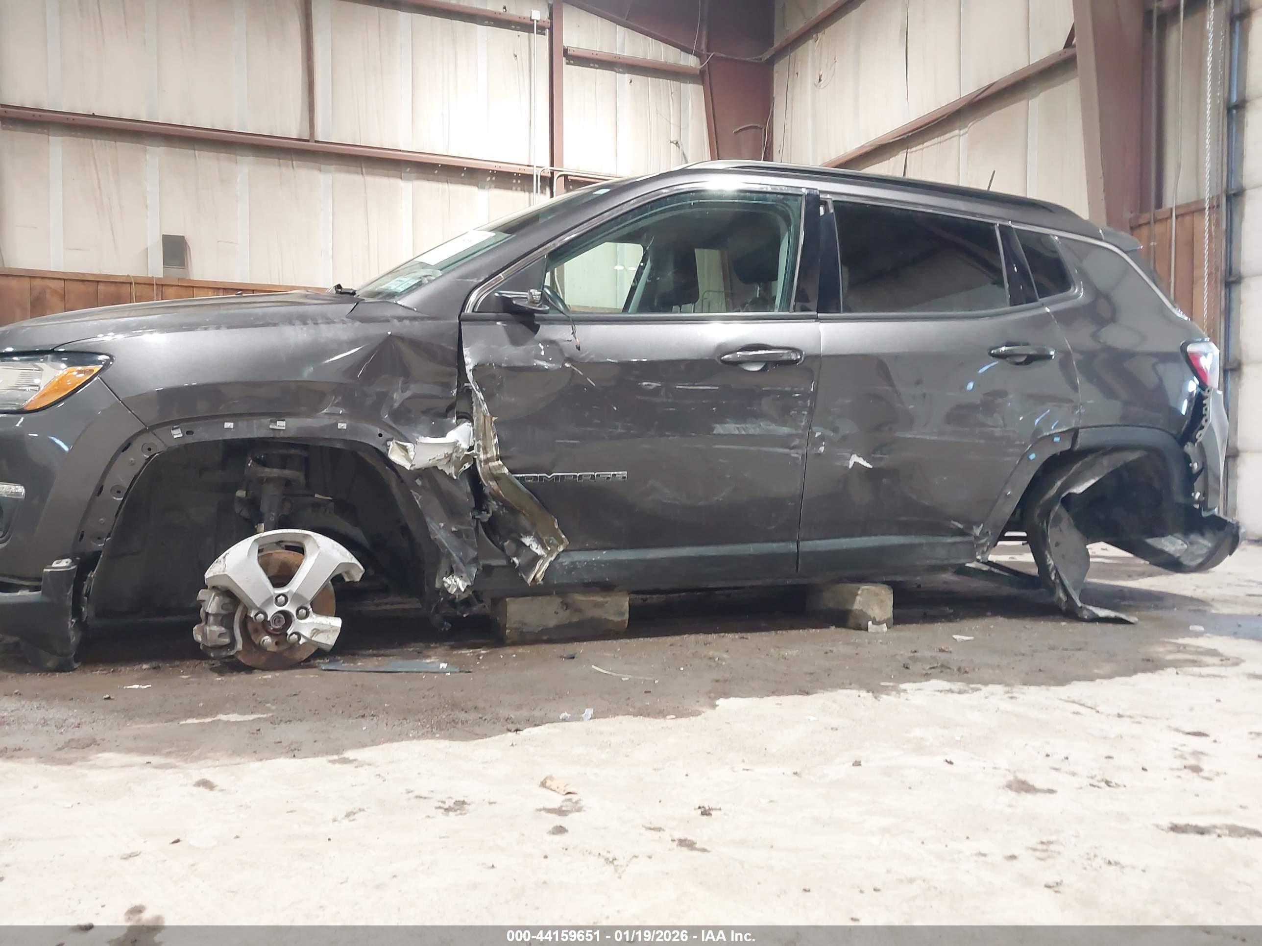 JEEP COMPASS image 6