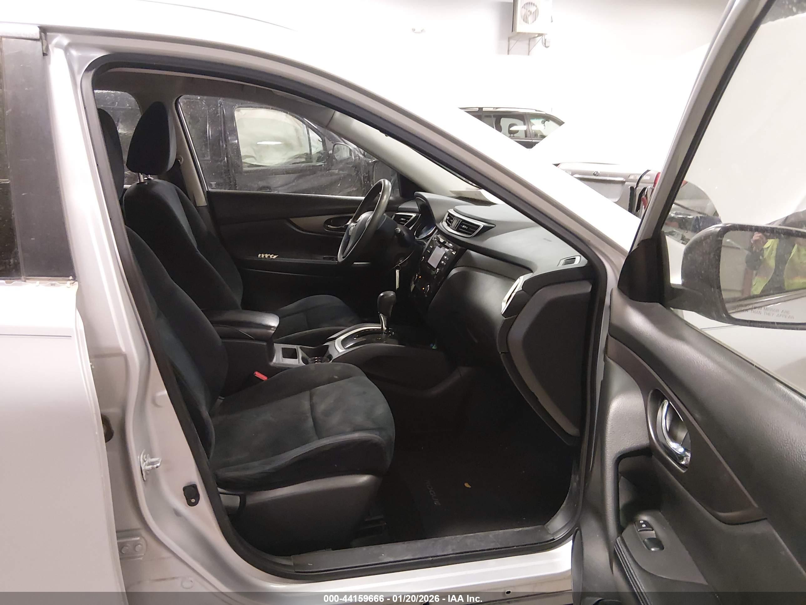 NISSAN ROGUE image 5