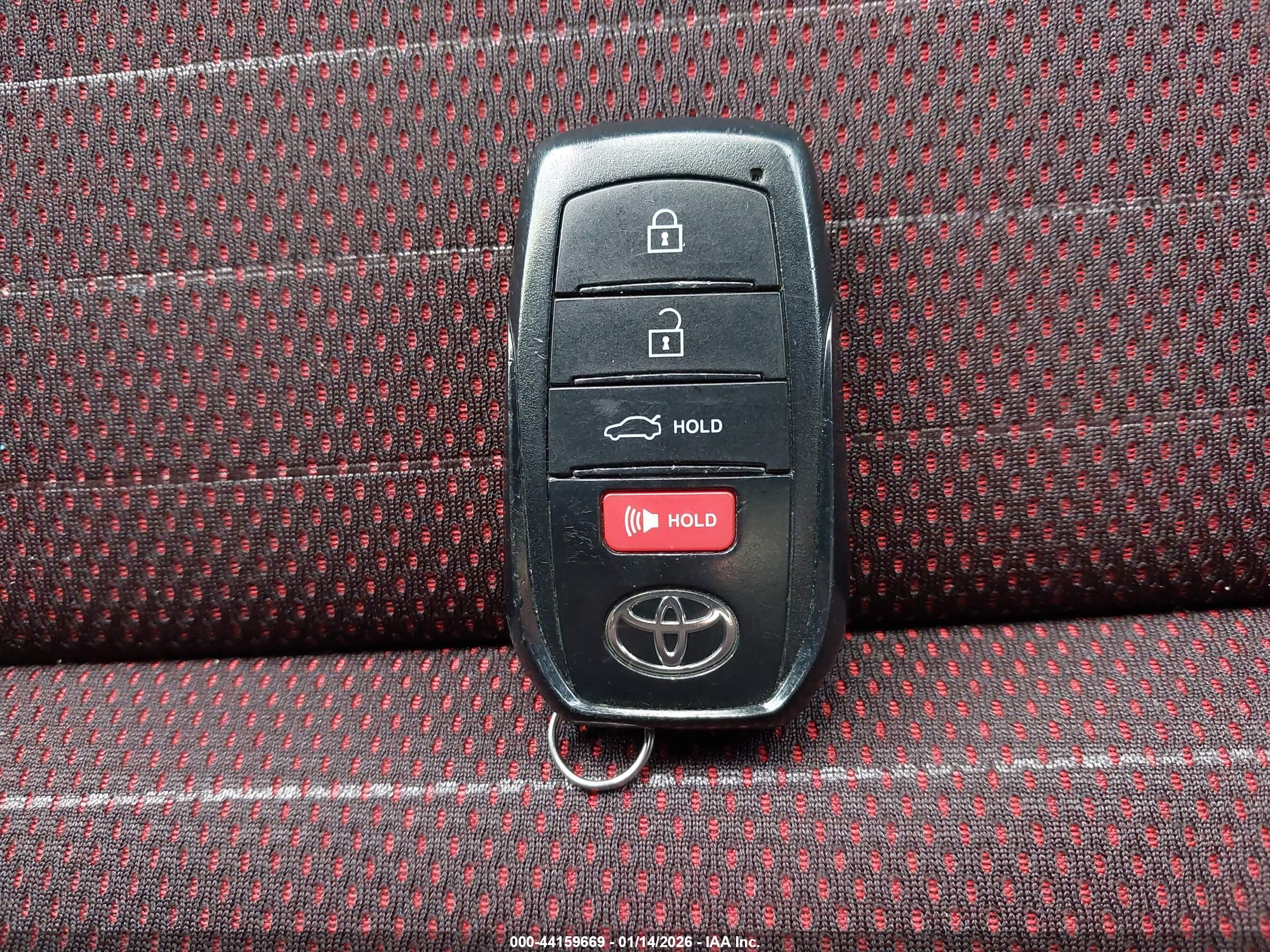 TOYOTA COROLLA image 11