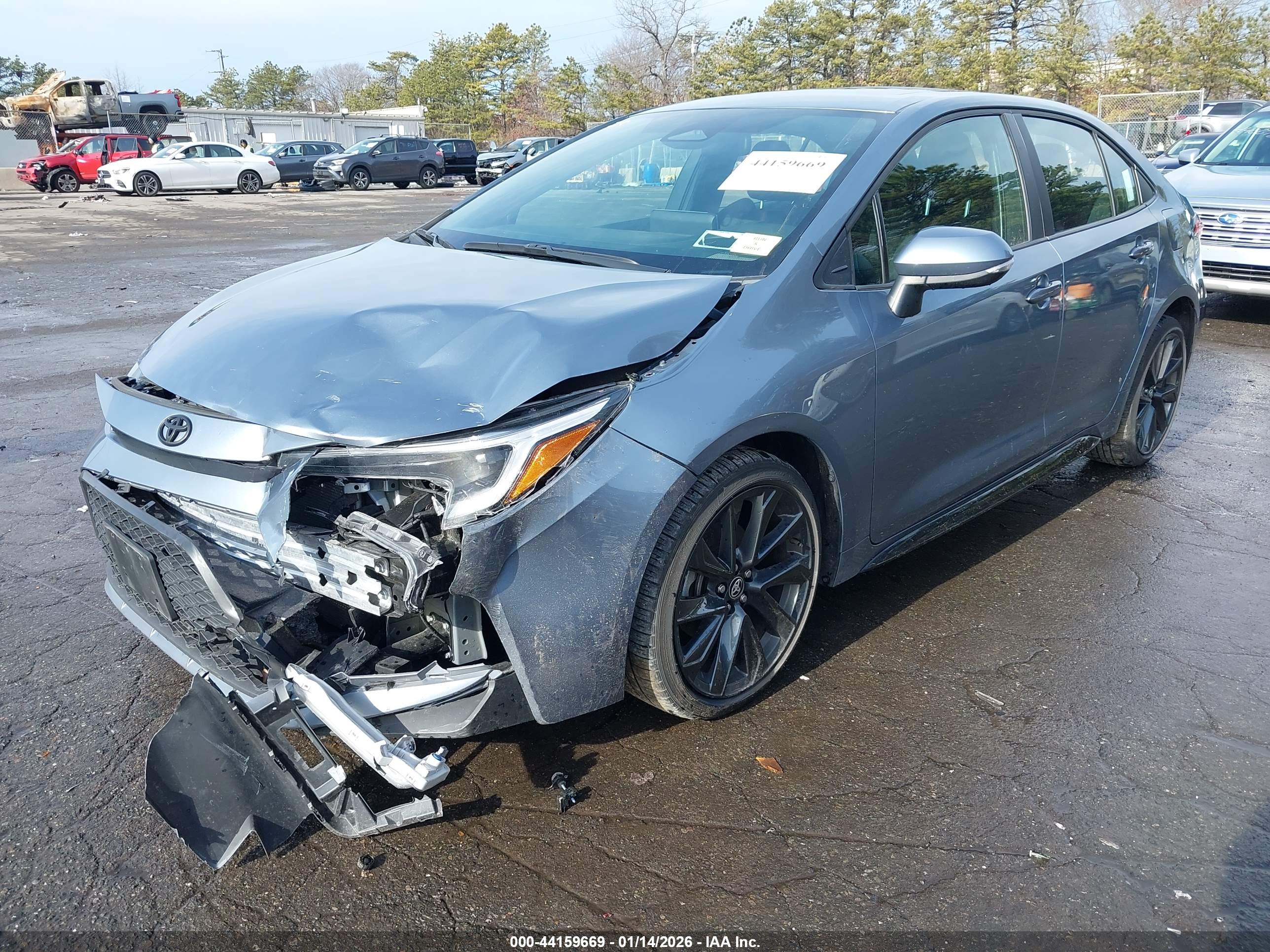 TOYOTA COROLLA image 2