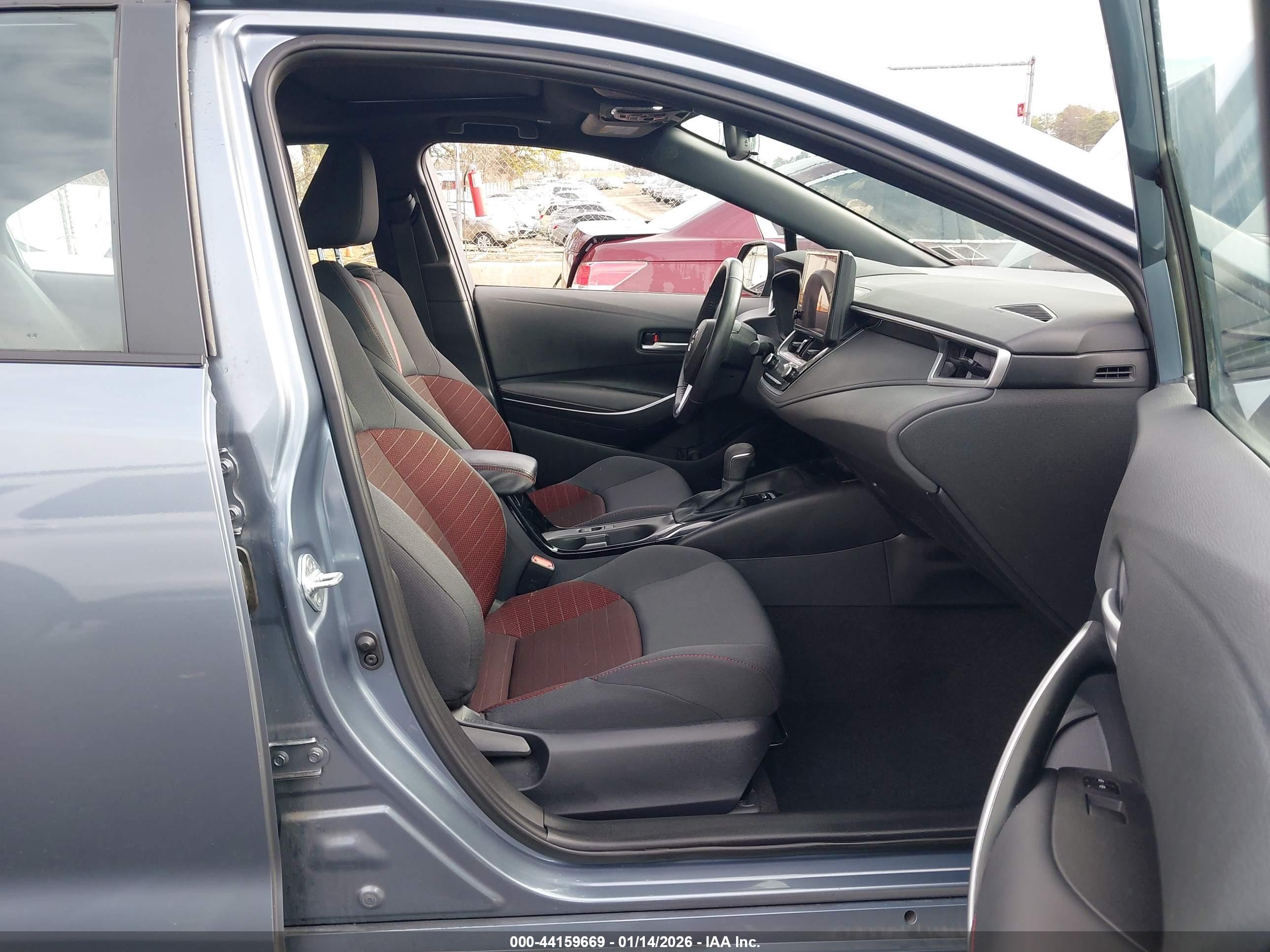 TOYOTA COROLLA image 5
