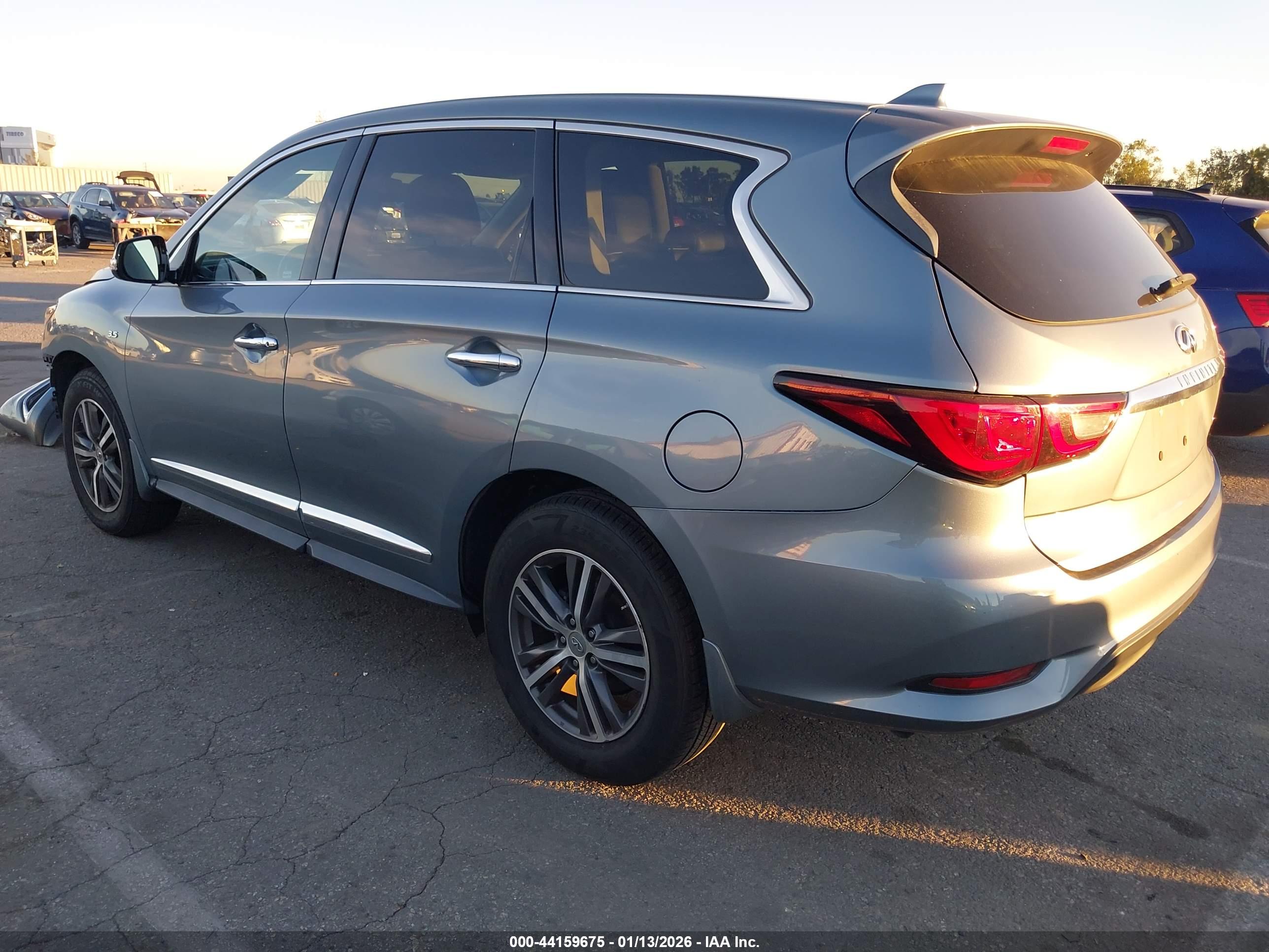 INFINITI QX60 image 3