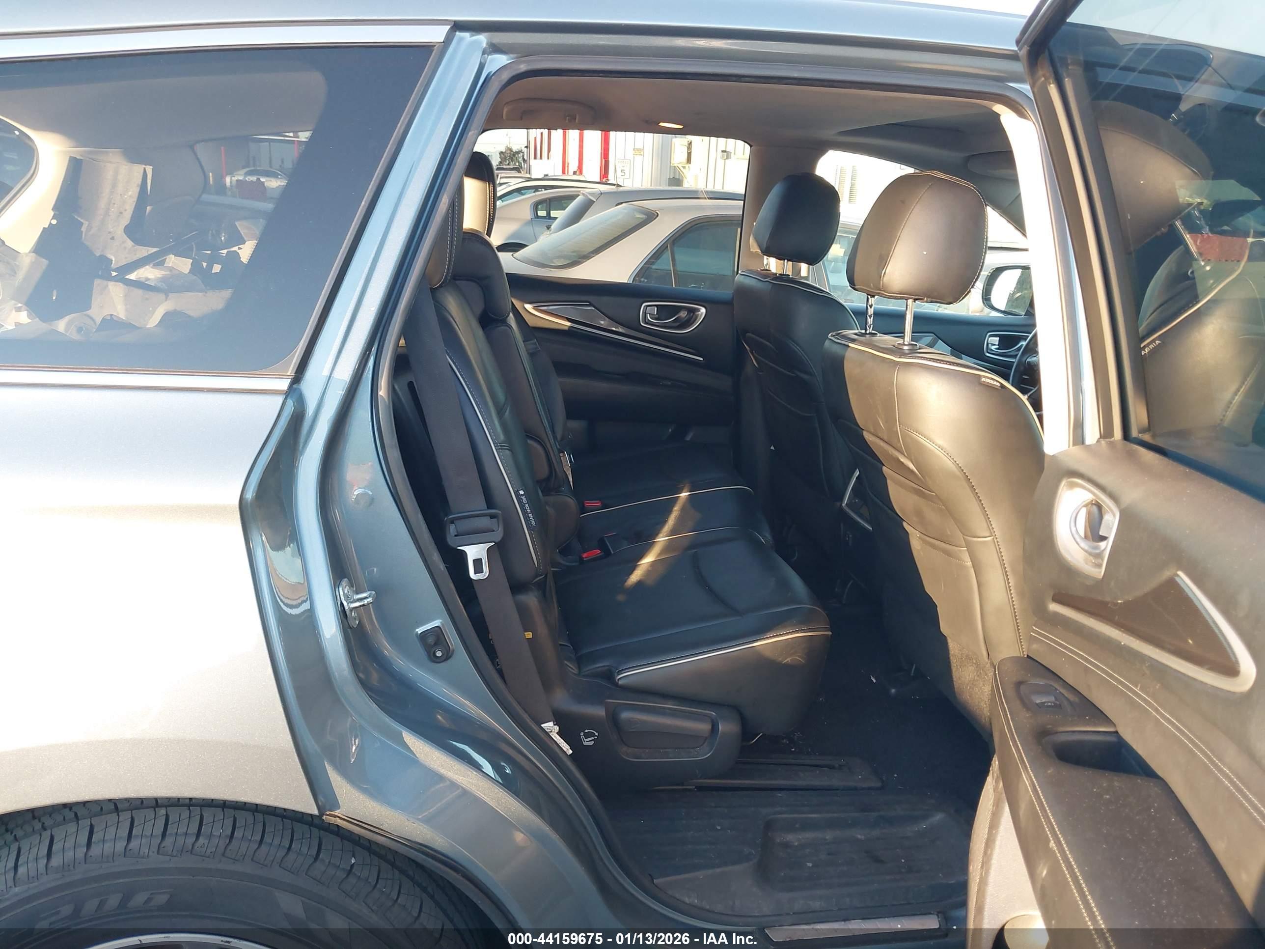 INFINITI QX60 image 8
