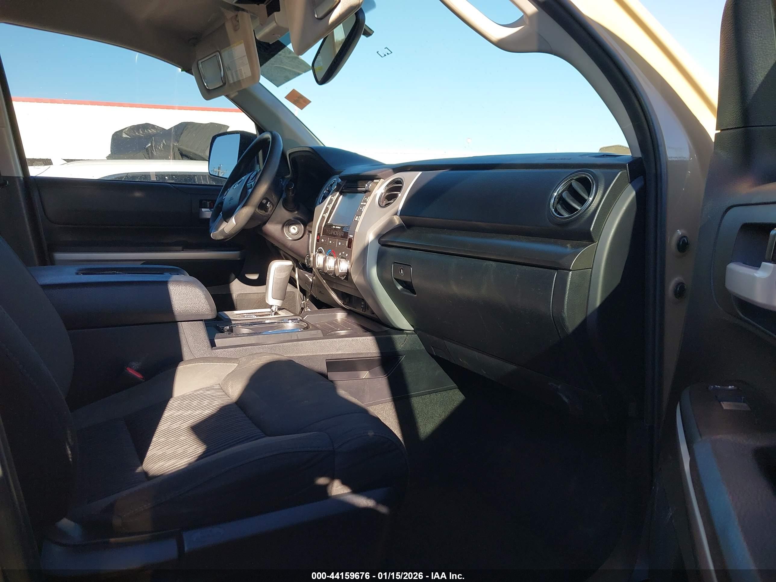 TOYOTA TUNDRA image 5