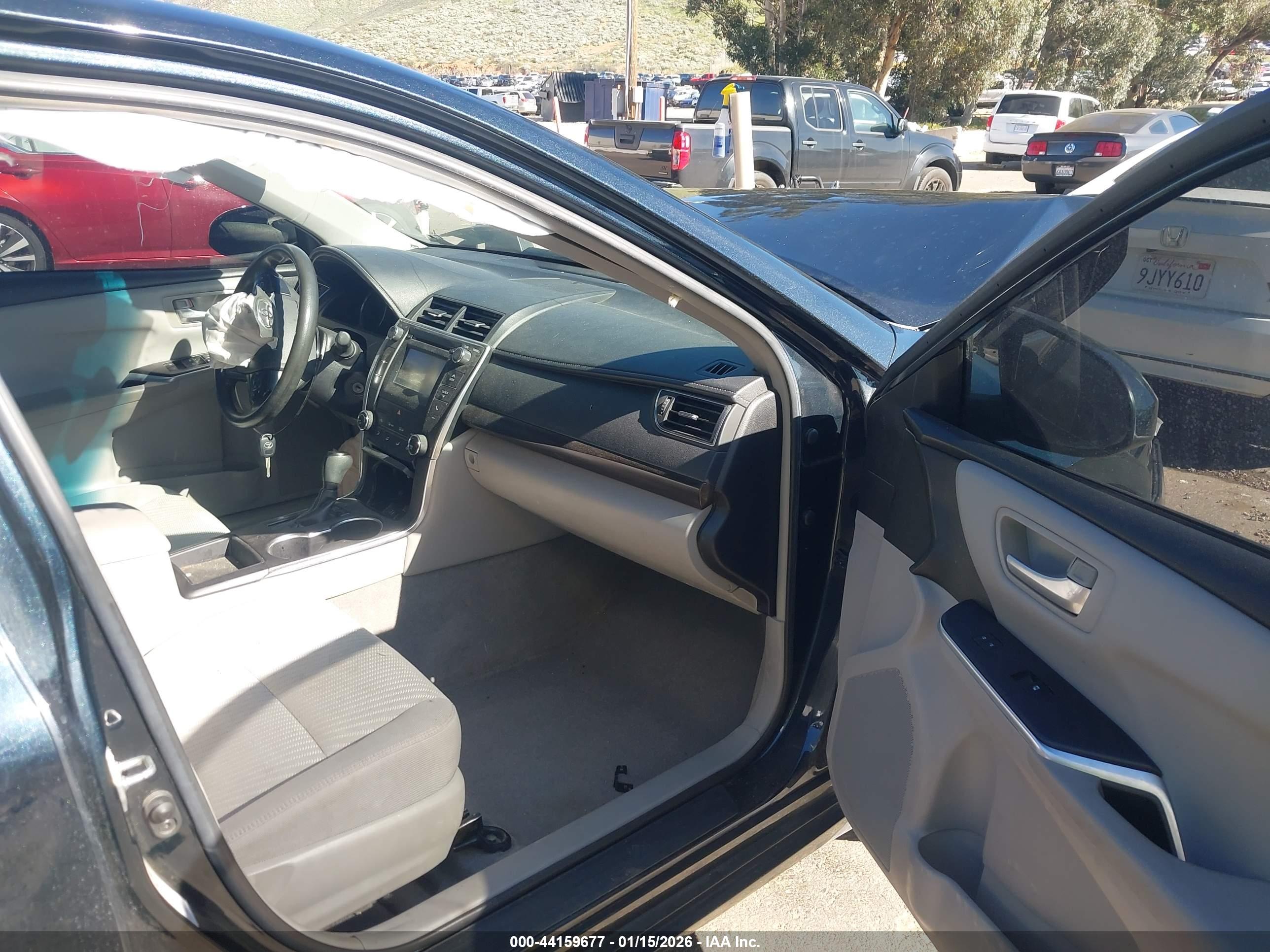 TOYOTA CAMRY image 5
