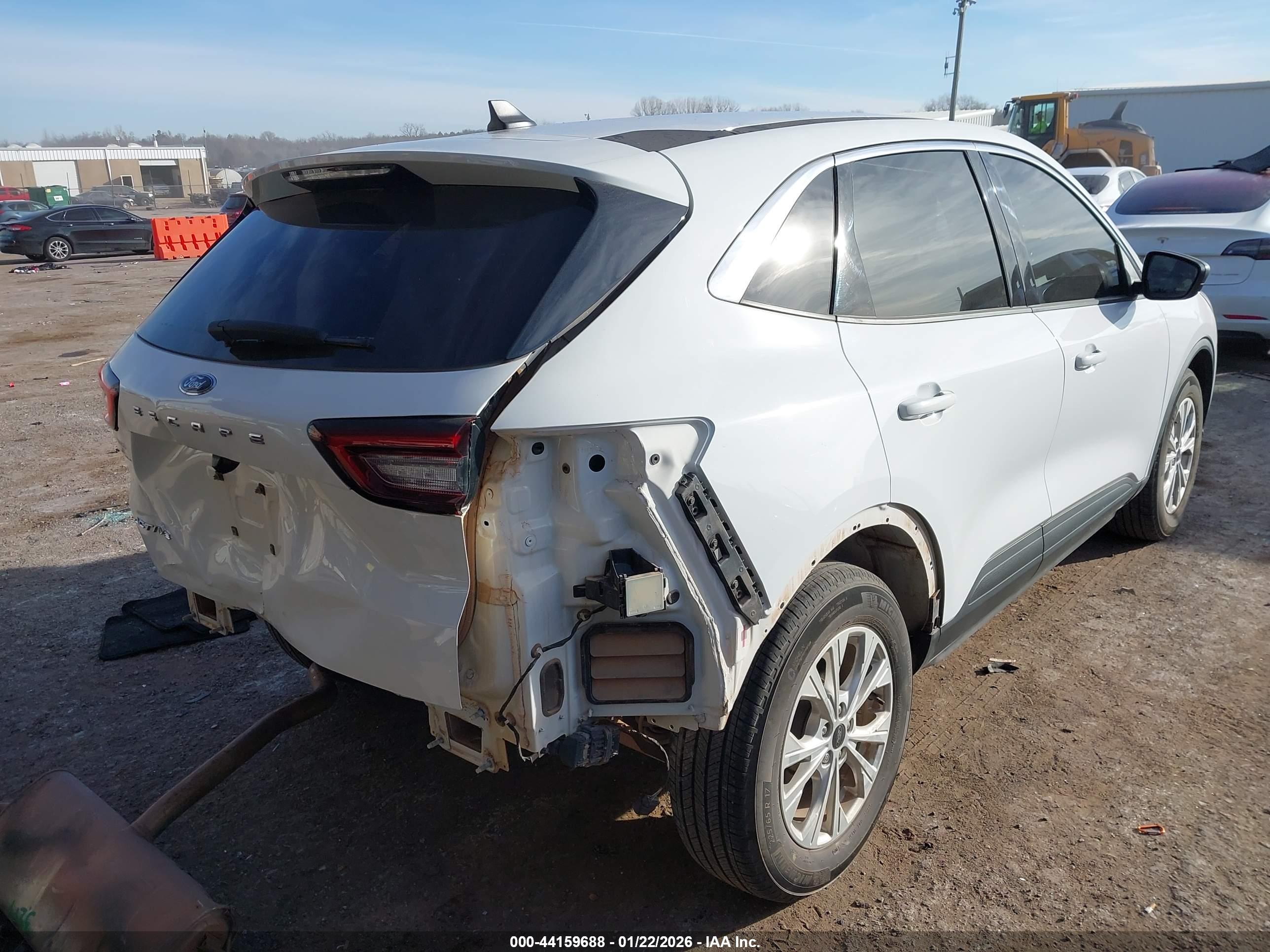 FORD ESCAPE image 4