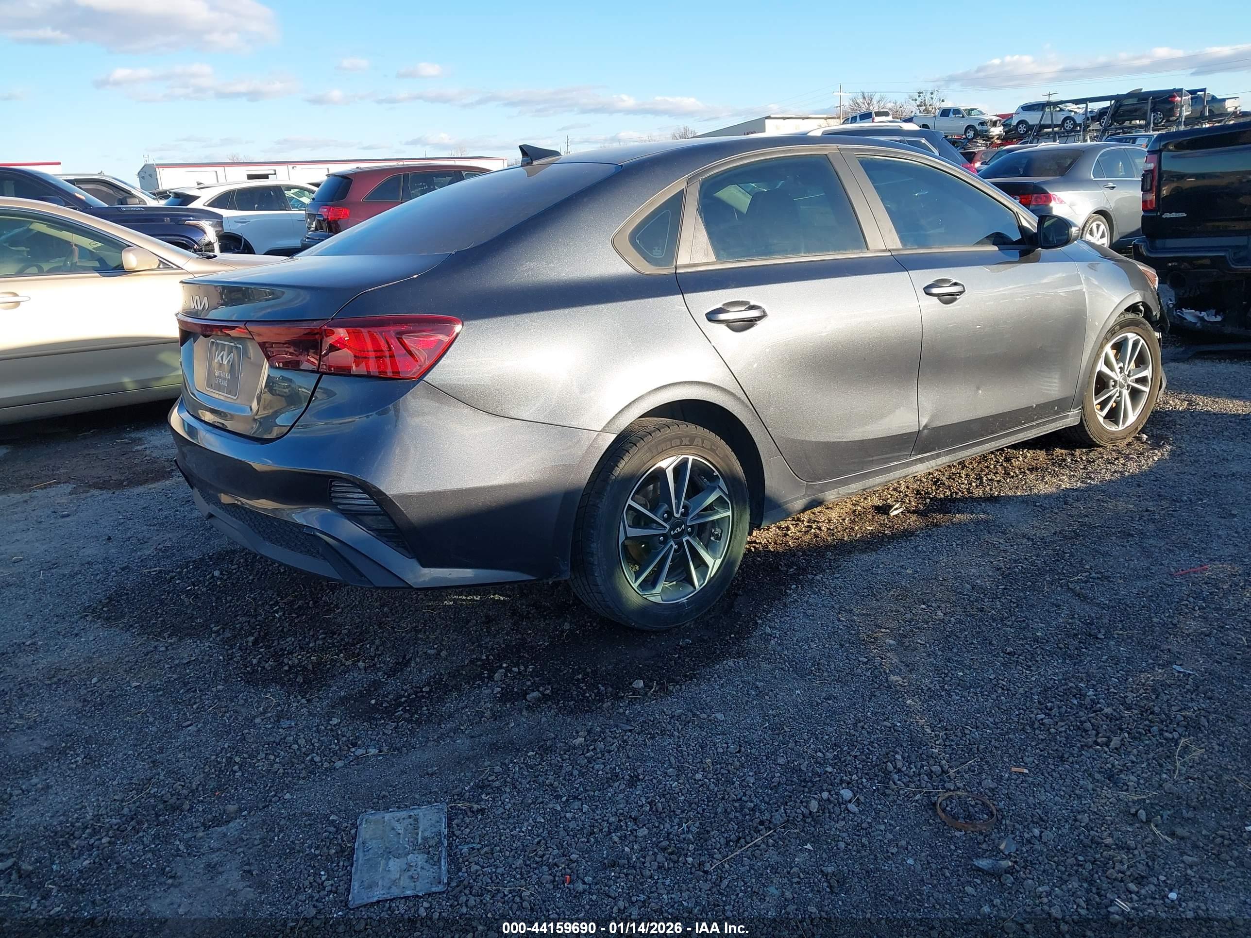 KIA FORTE image 4