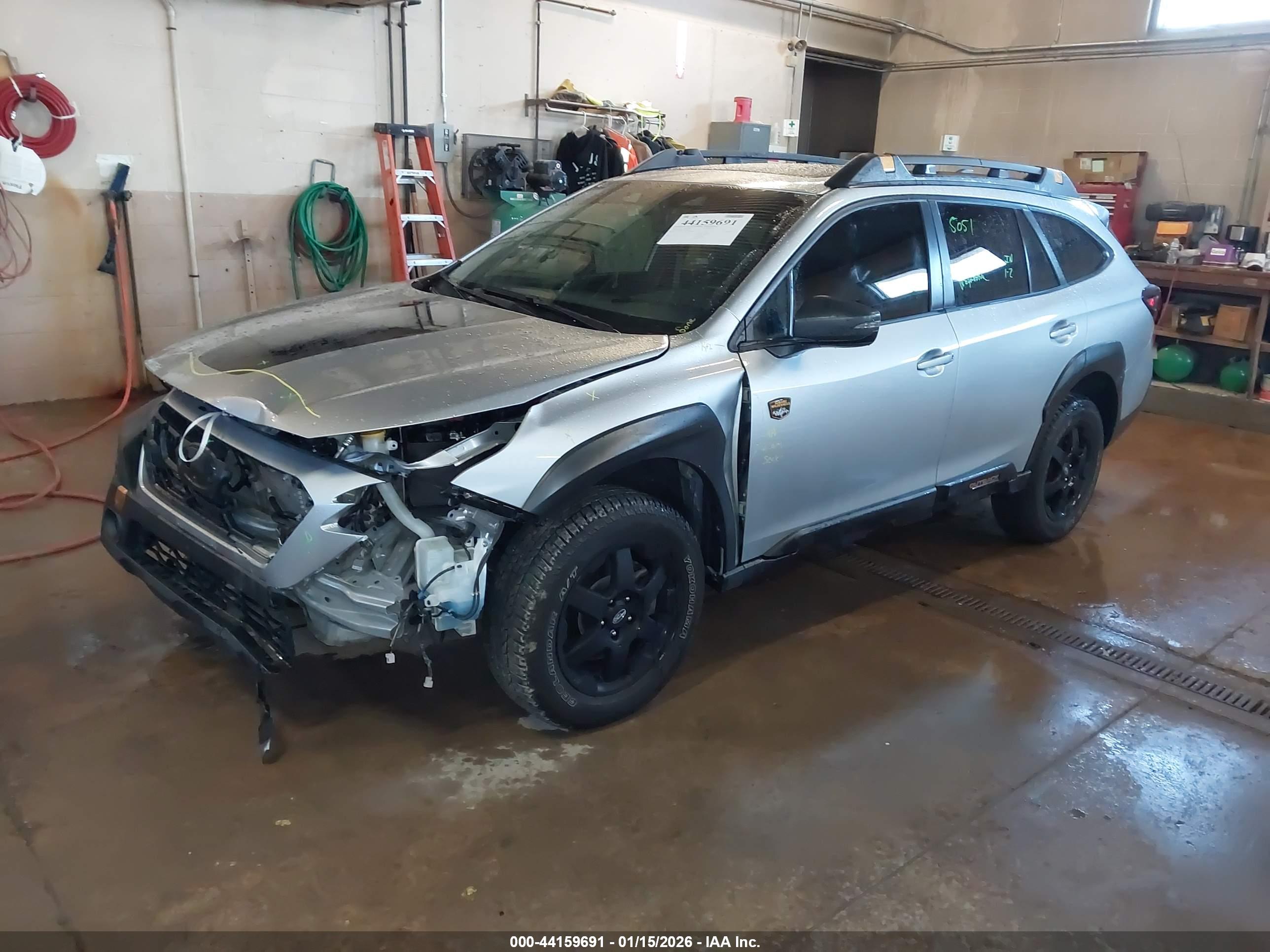SUBARU OUTBACK image 2