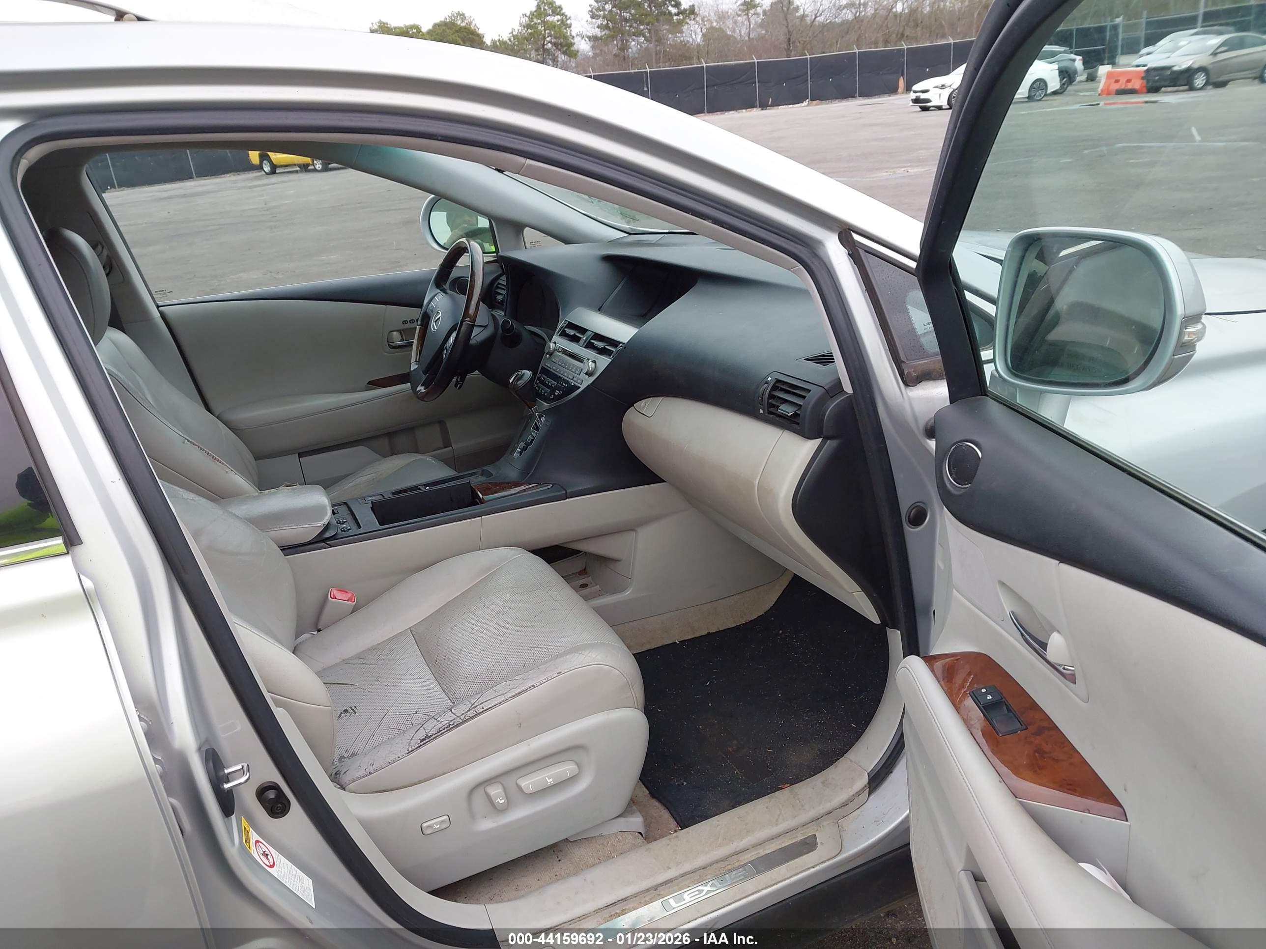 LEXUS RX image 5