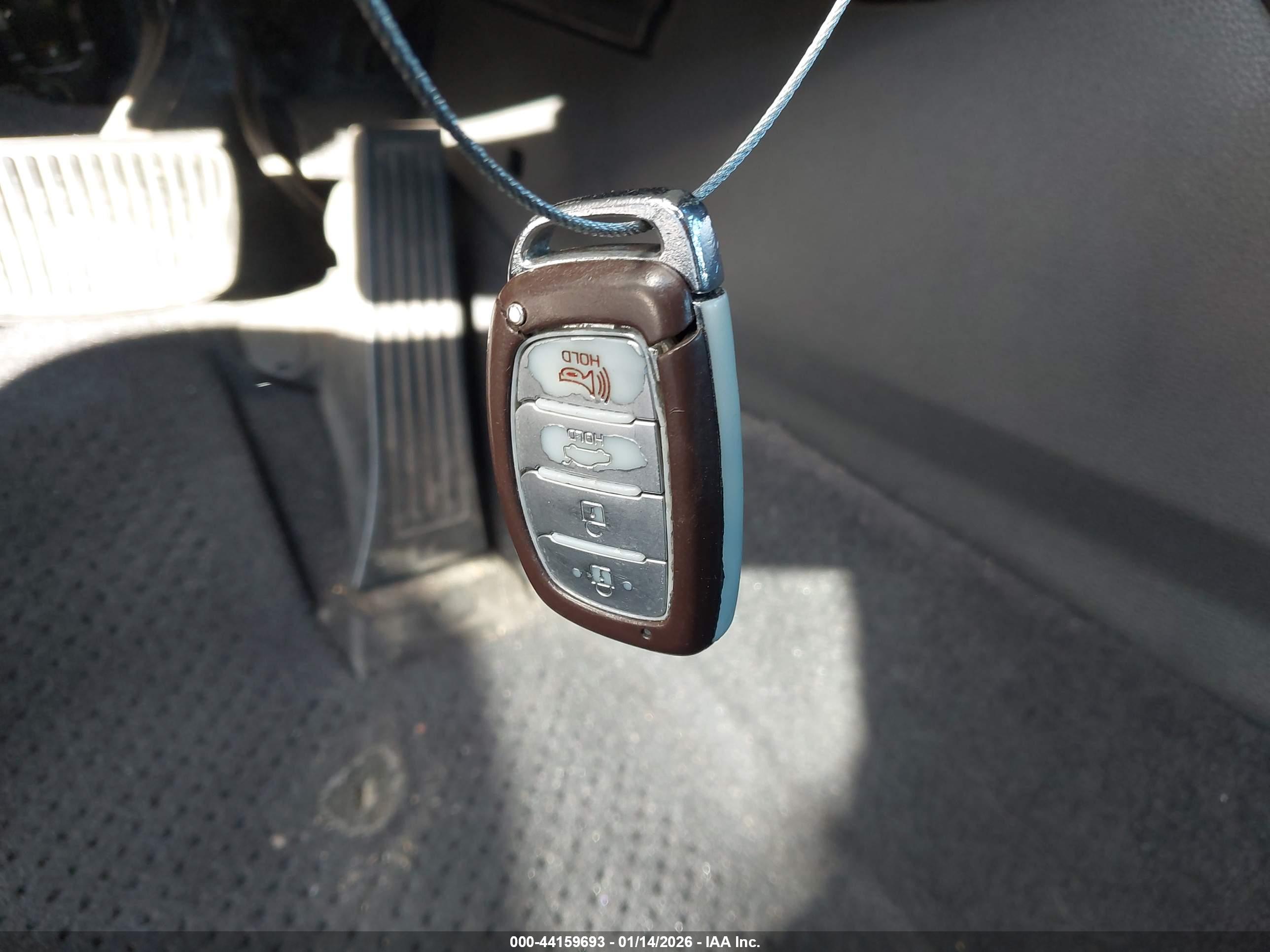 HYUNDAI SONATA image 11