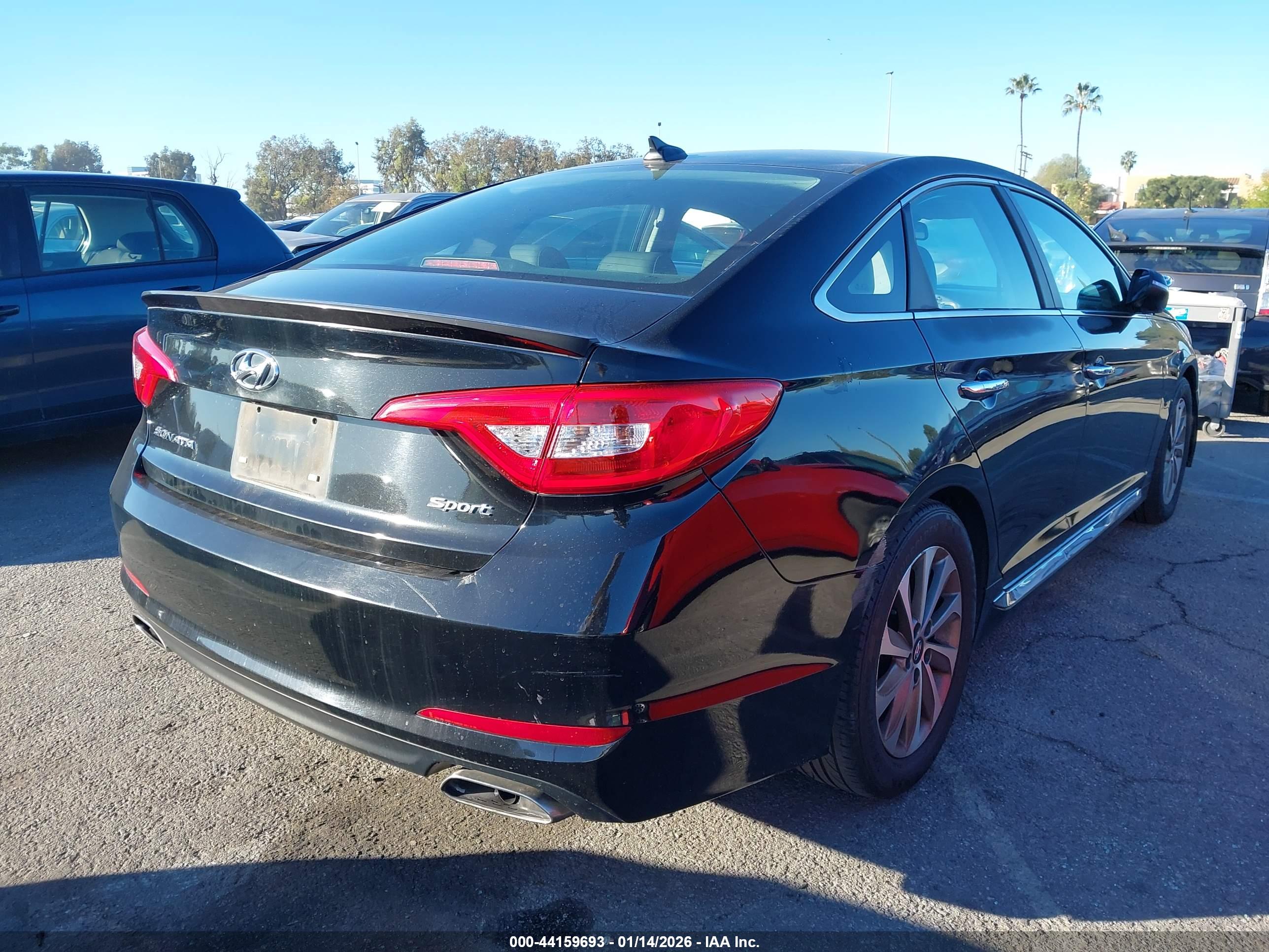 HYUNDAI SONATA image 4