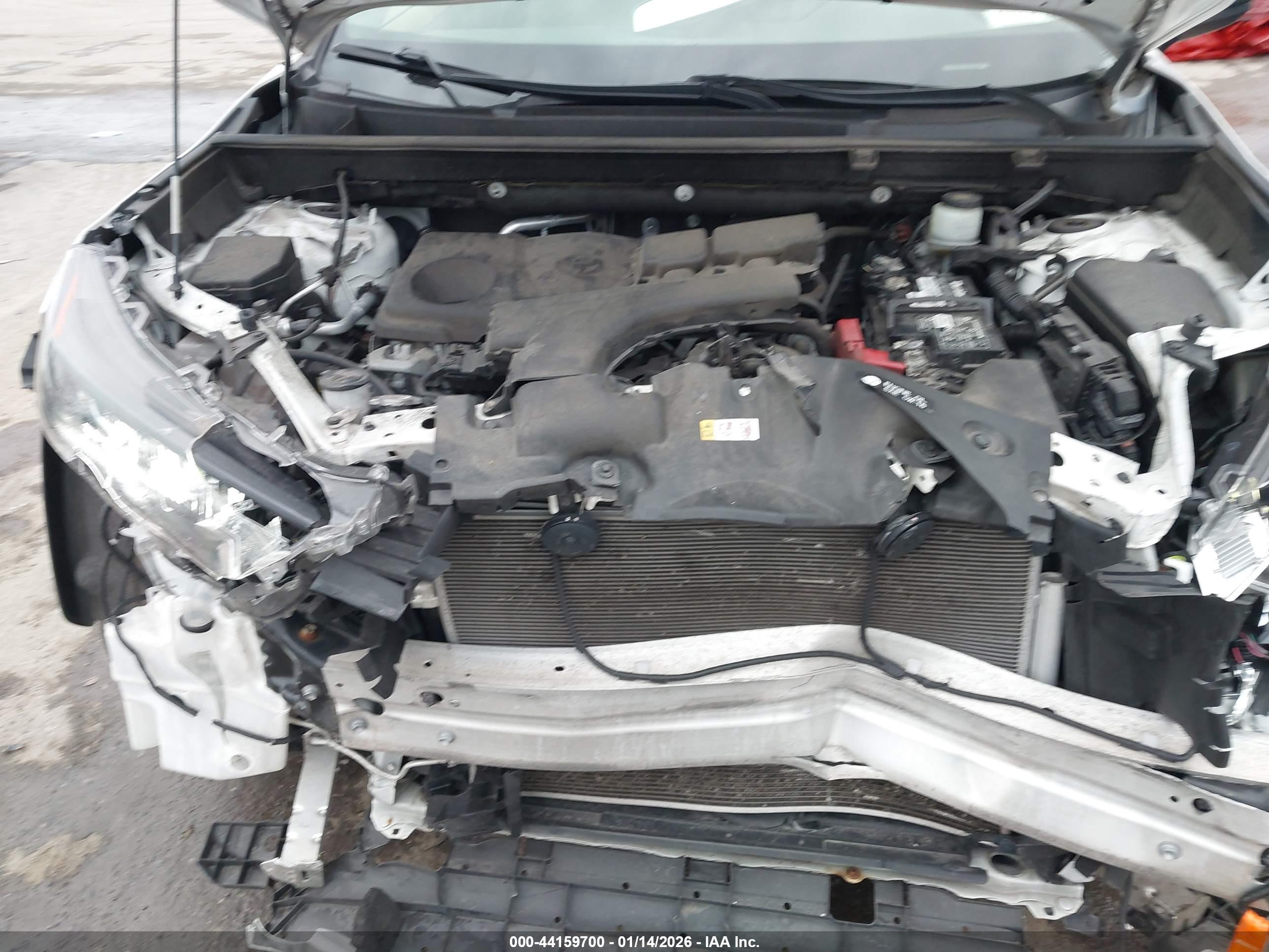 TOYOTA RAV4 image 10