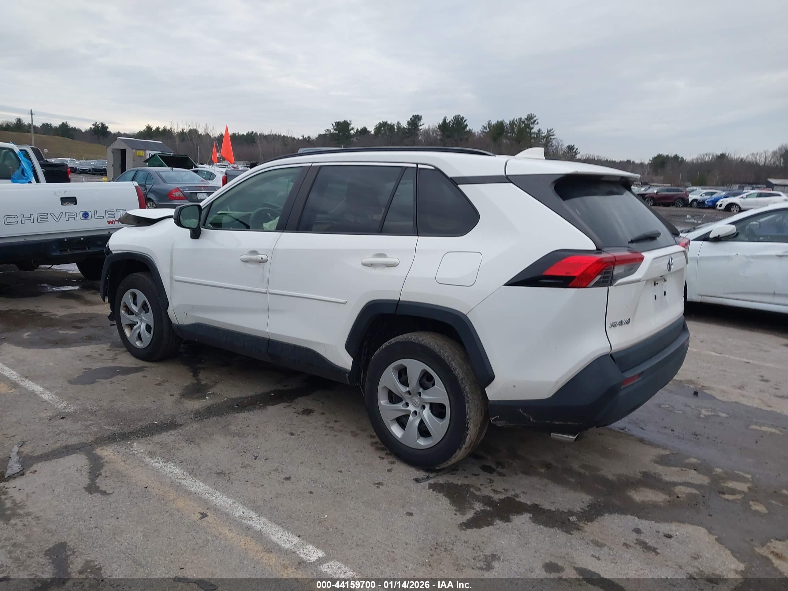 TOYOTA RAV4 image 3