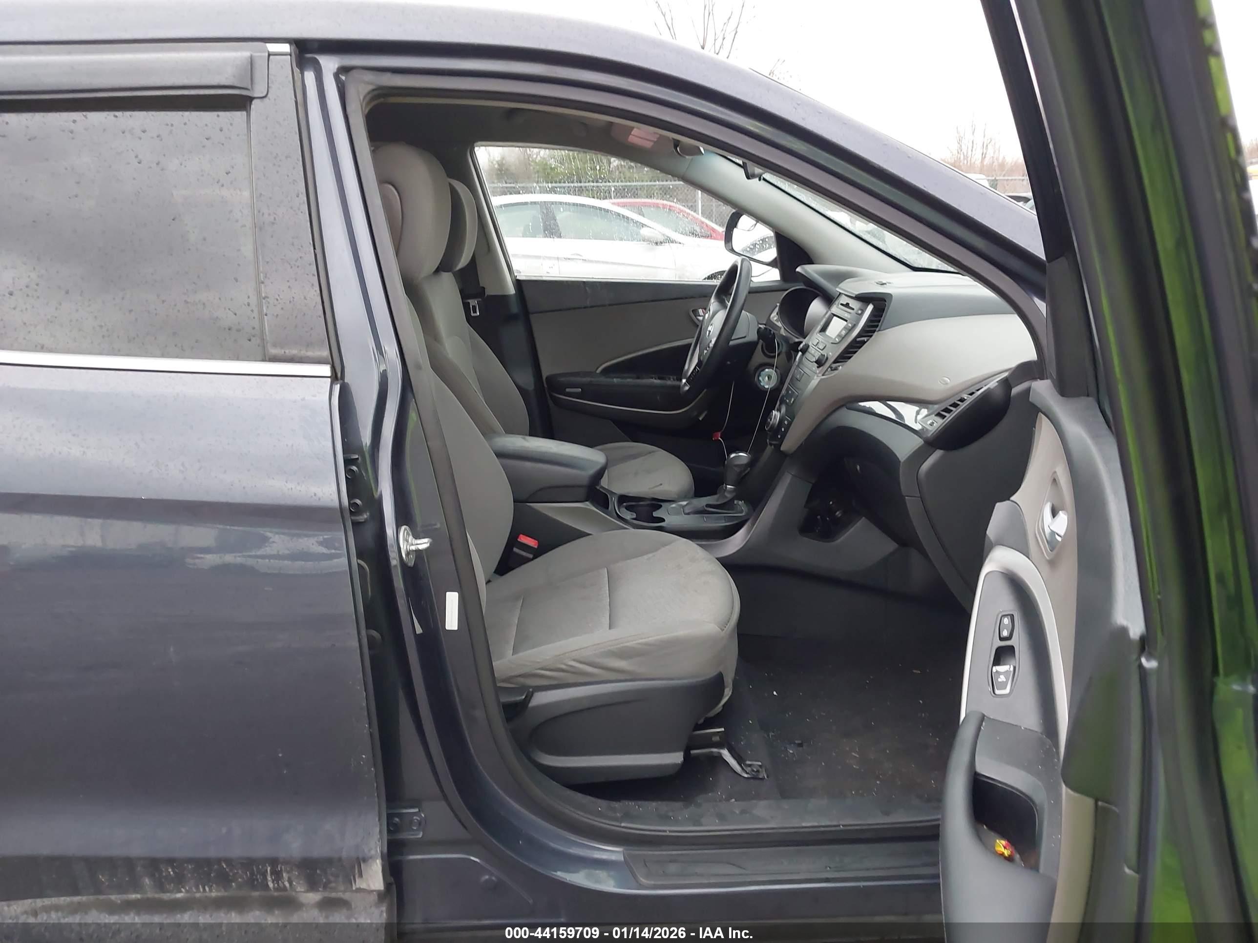 HYUNDAI SANTA image 5