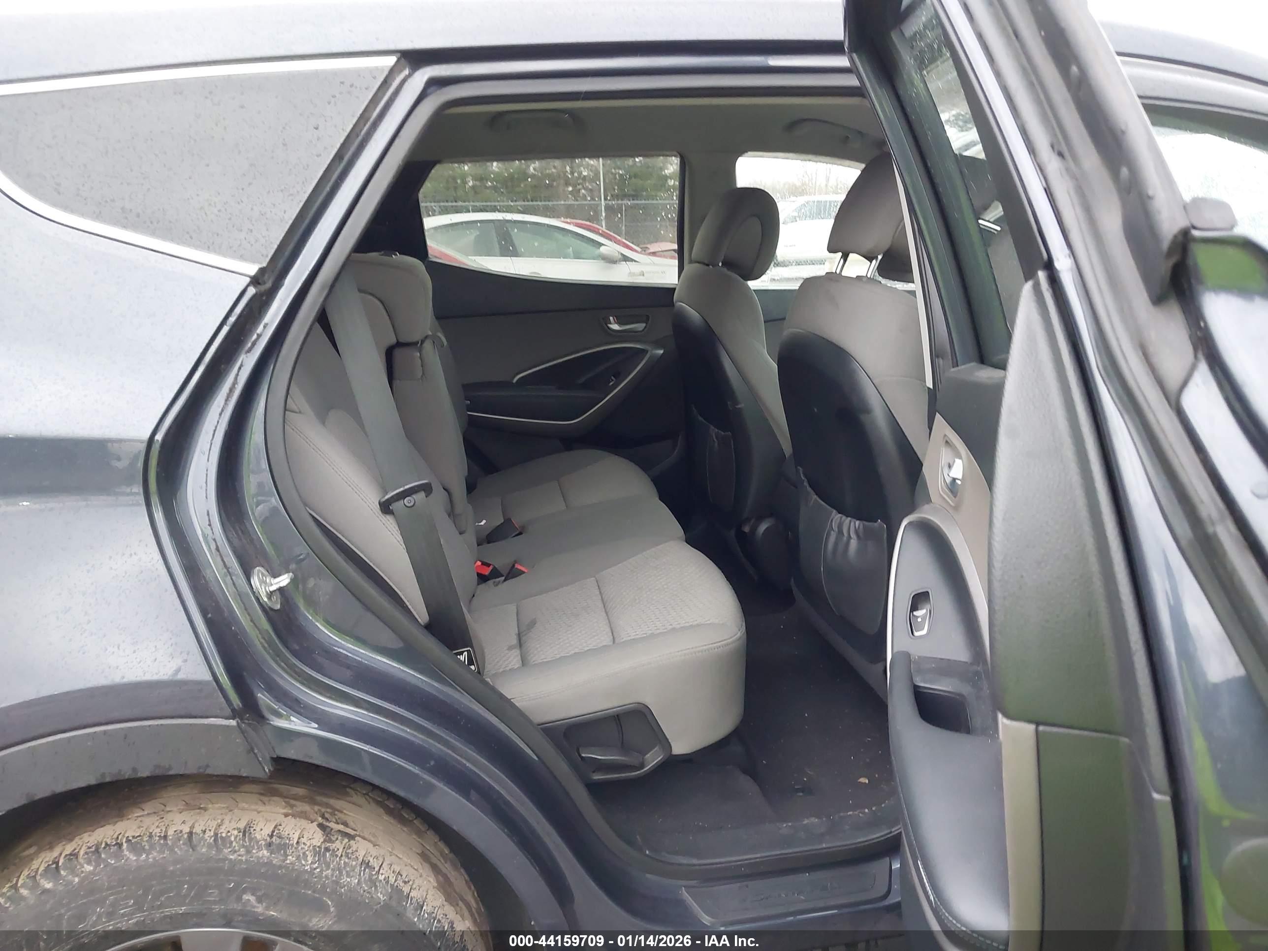 HYUNDAI SANTA image 8