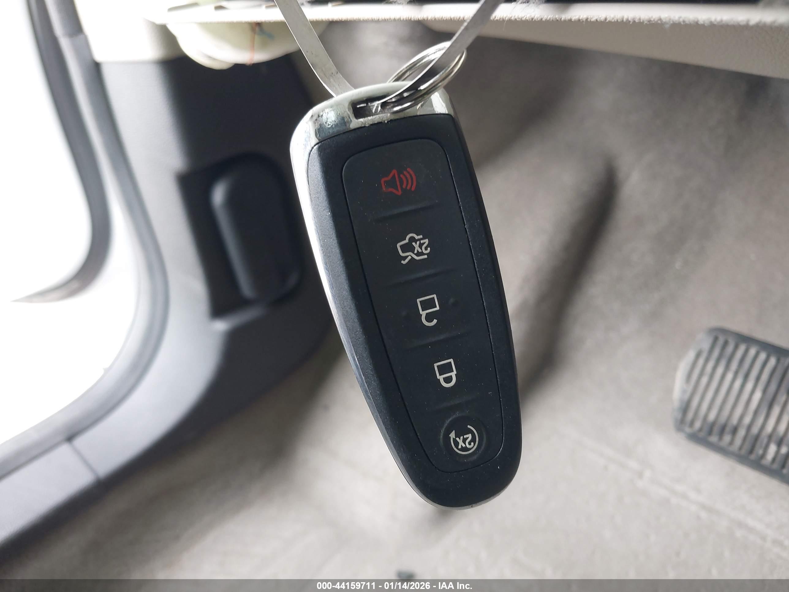 FORD ESCAPE image 11