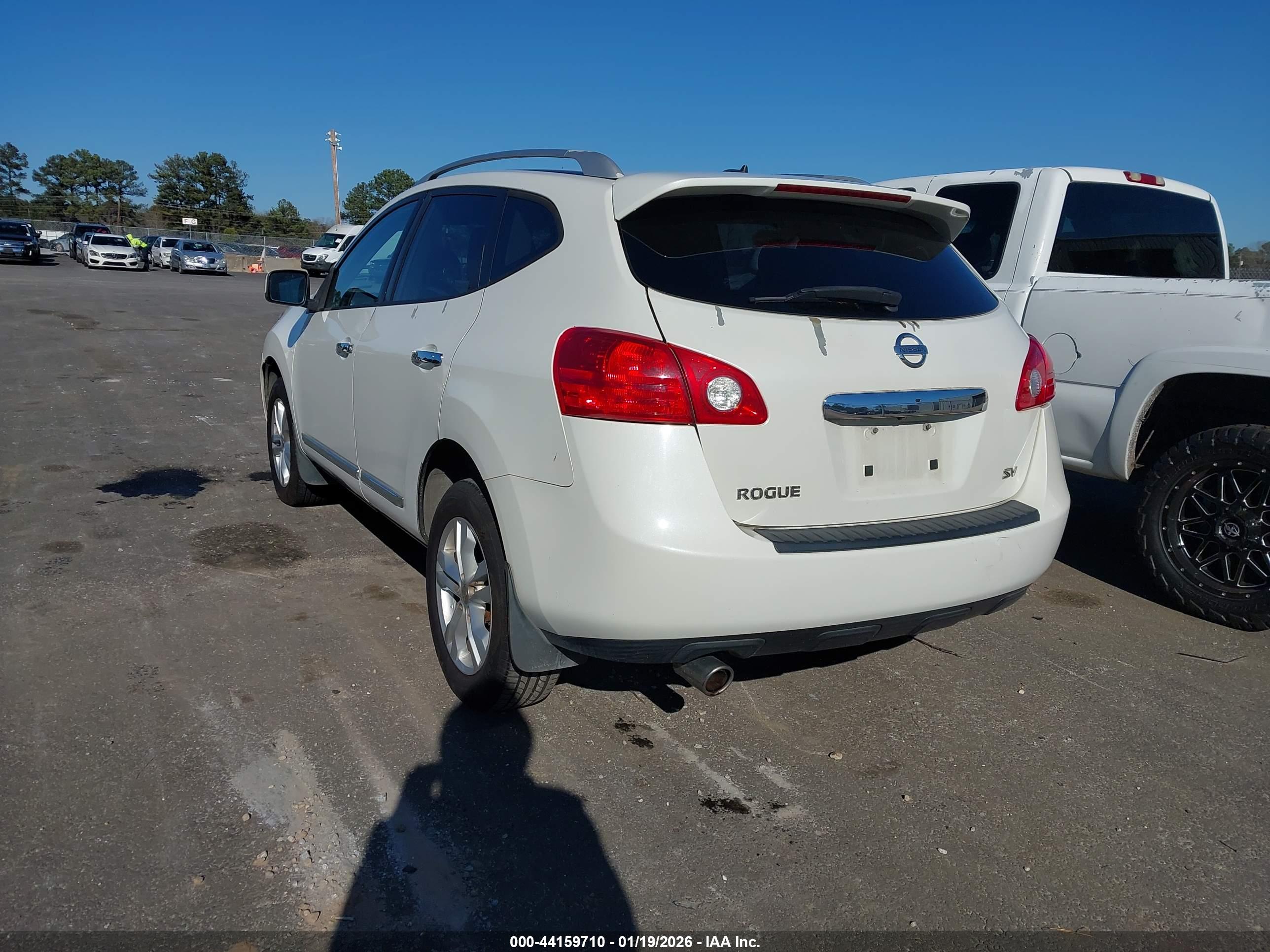 NISSAN ROGUE image 3