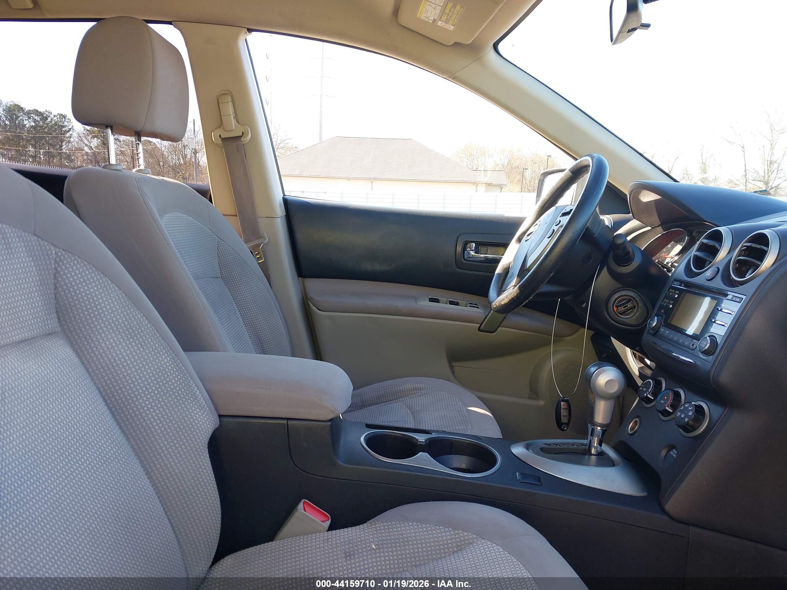 NISSAN ROGUE image 5