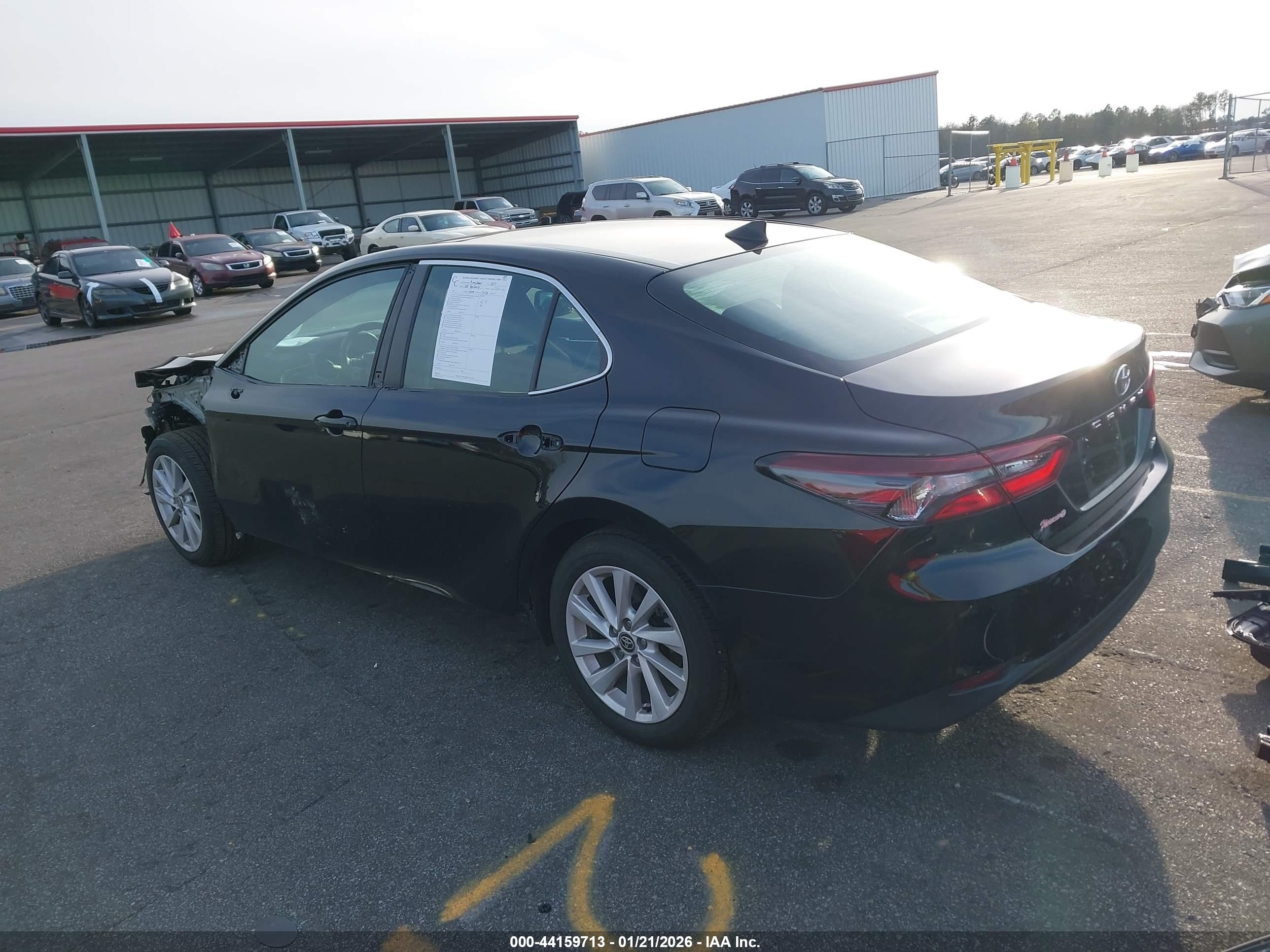 TOYOTA CAMRY image 3