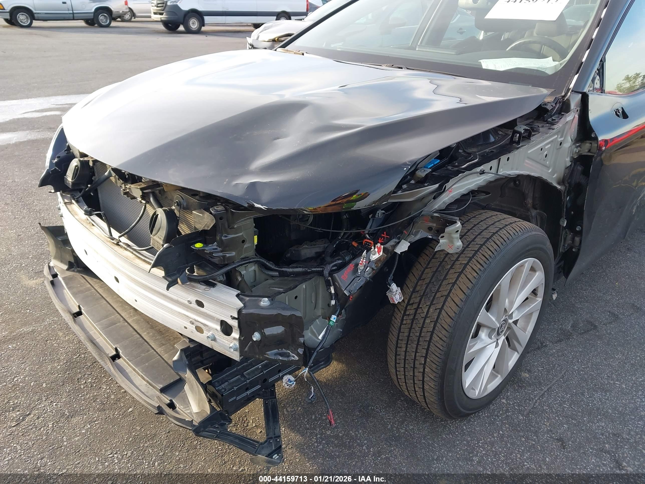 TOYOTA CAMRY image 6