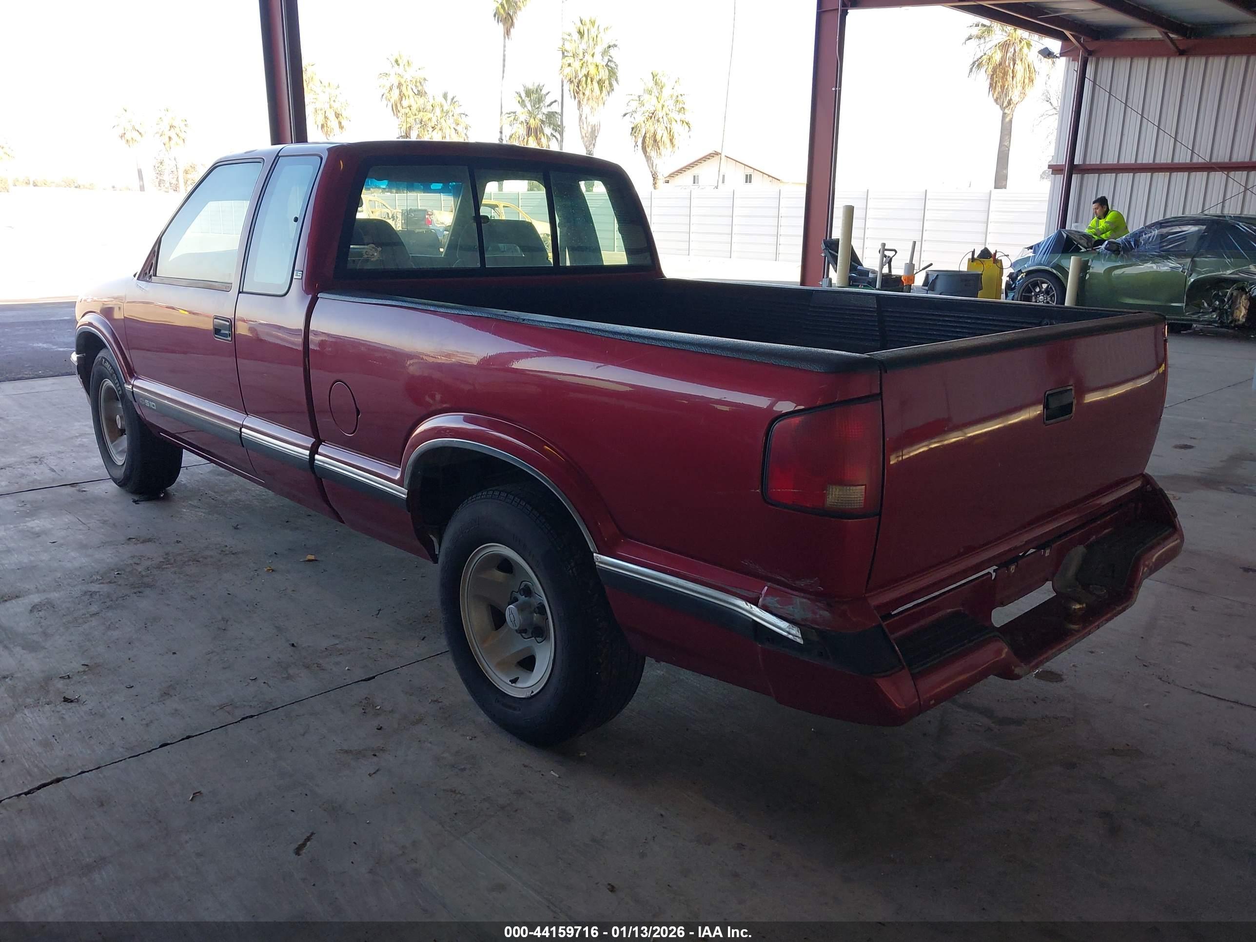 CHEVROLET S-10 image 3