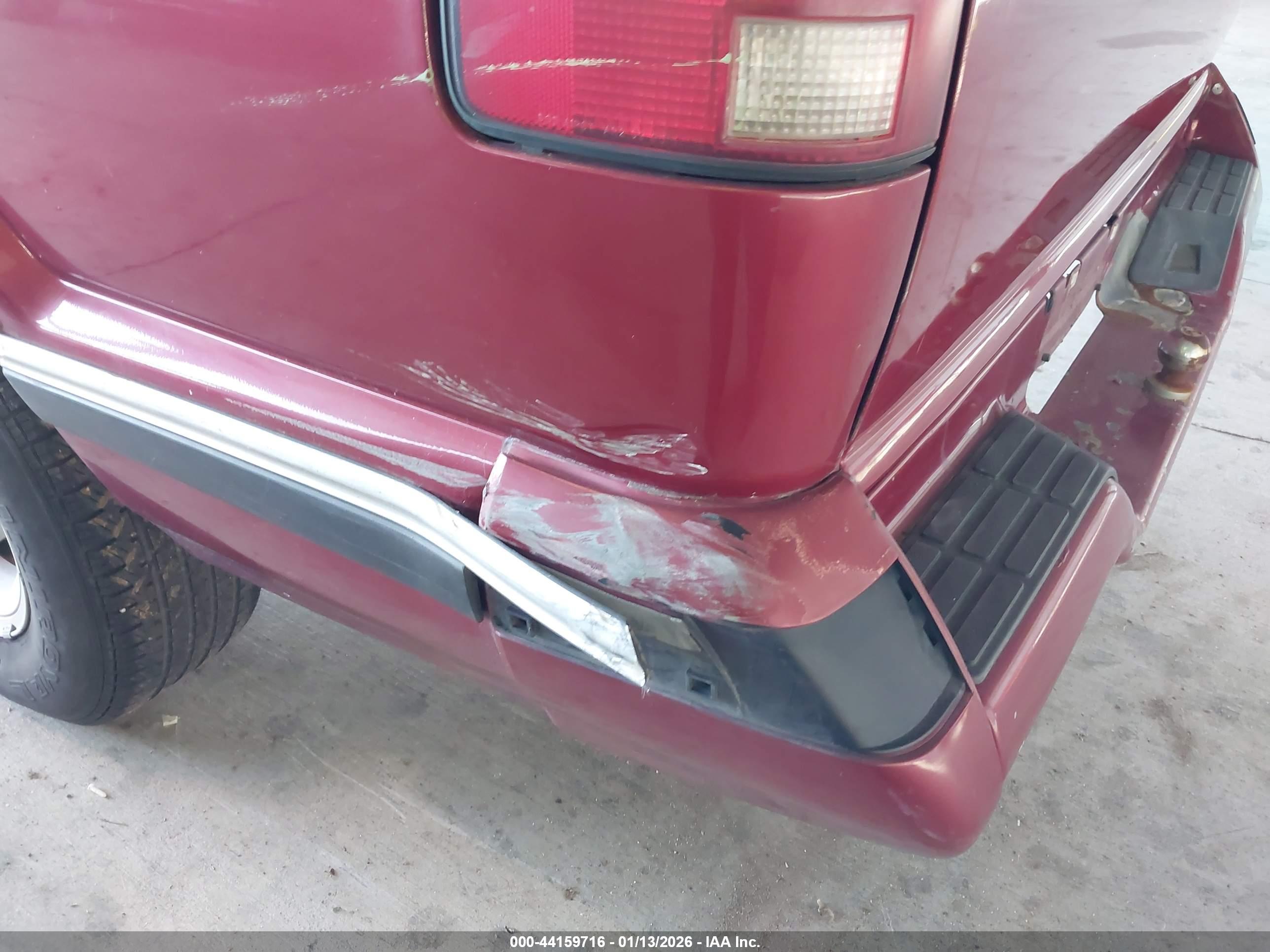 CHEVROLET S-10 image 6
