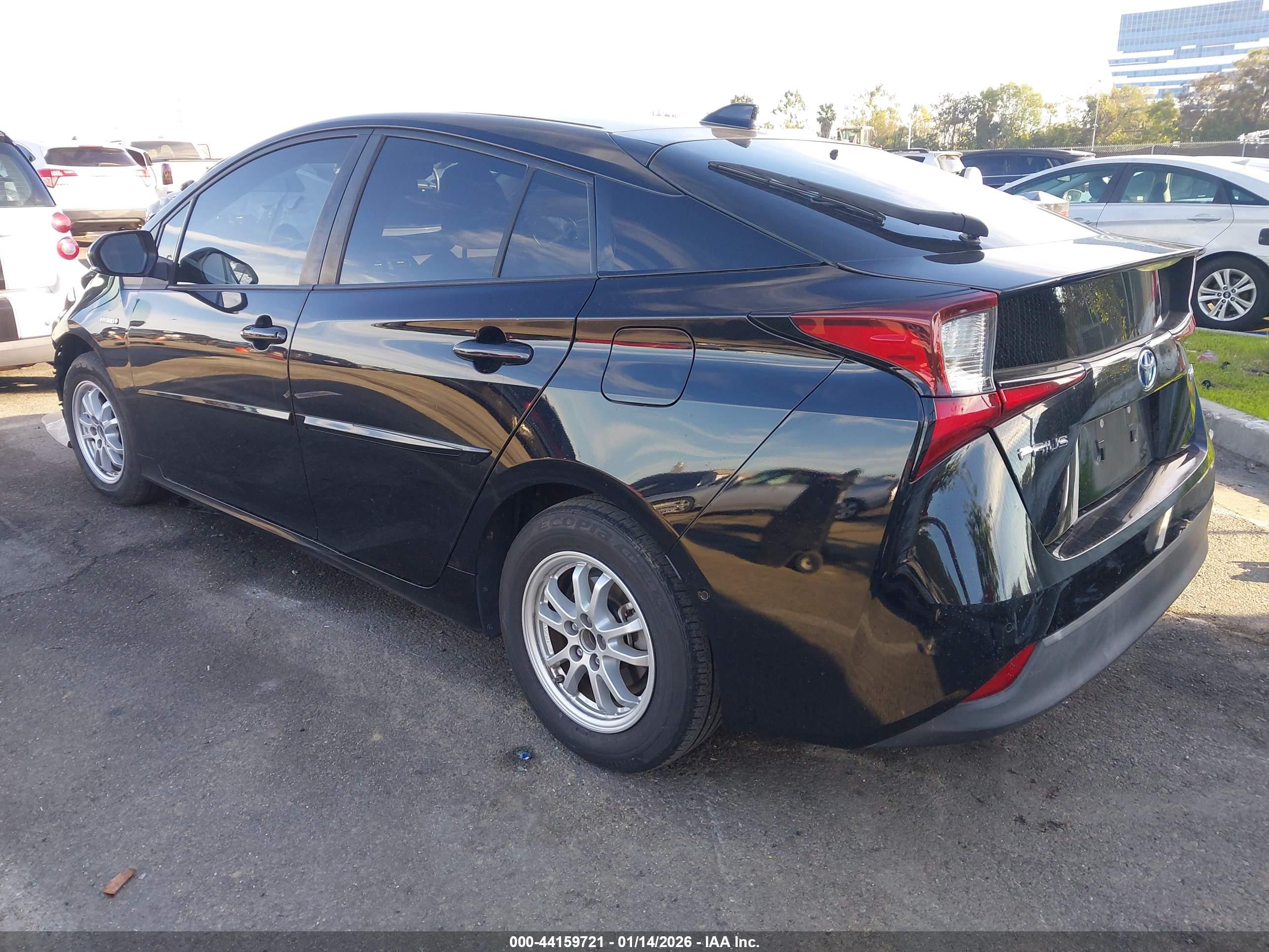 TOYOTA PRIUS image 3