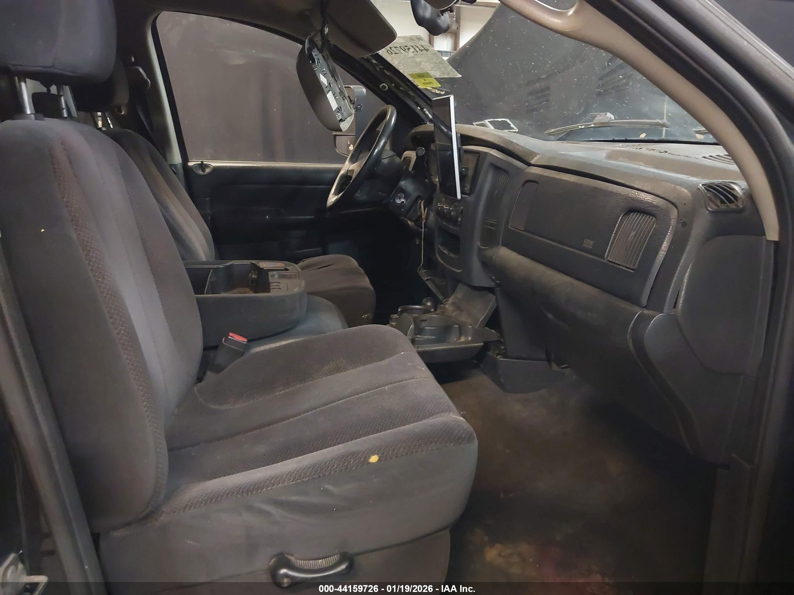 DODGE RAM image 5