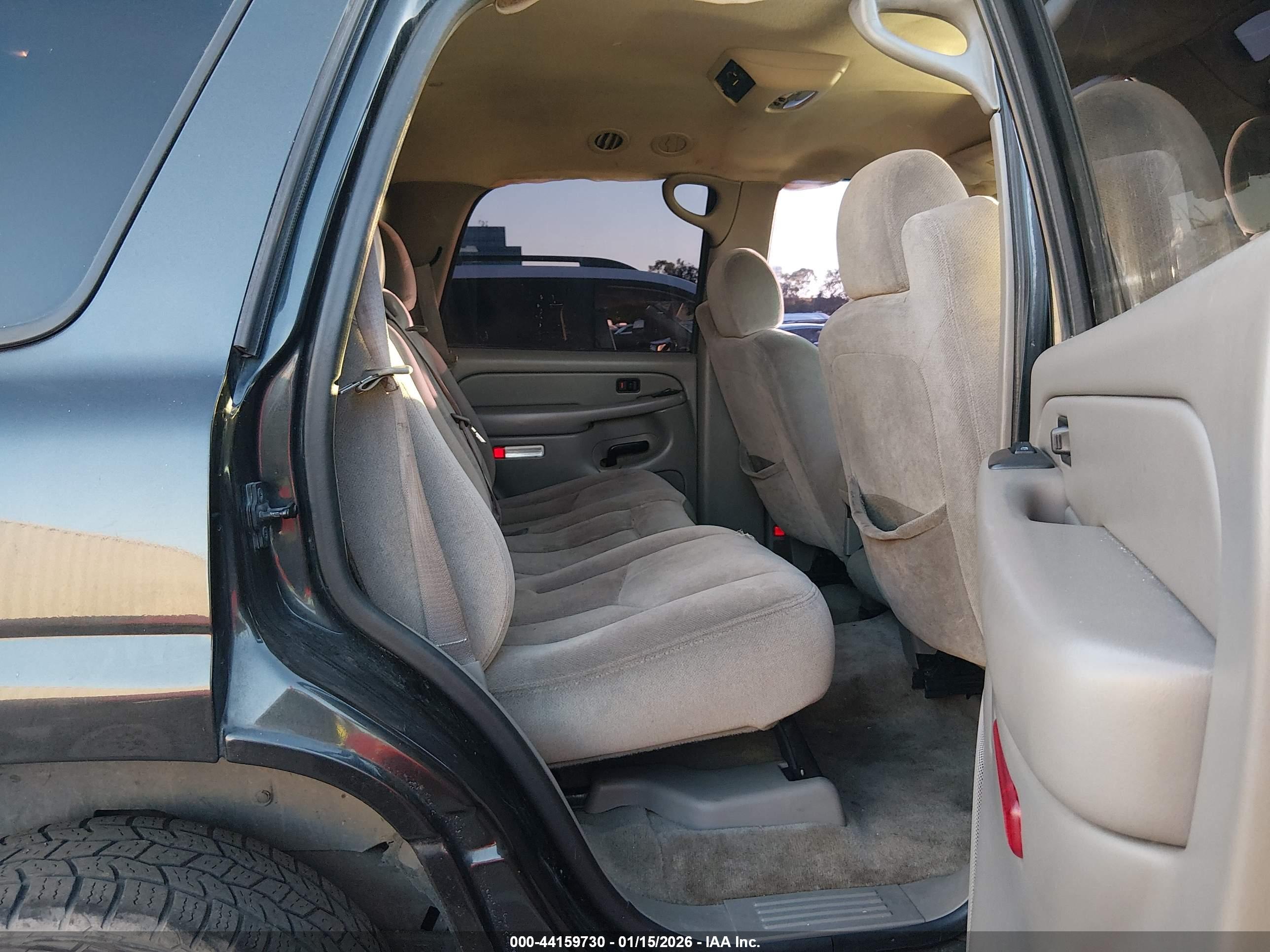 GMC YUKON image 8