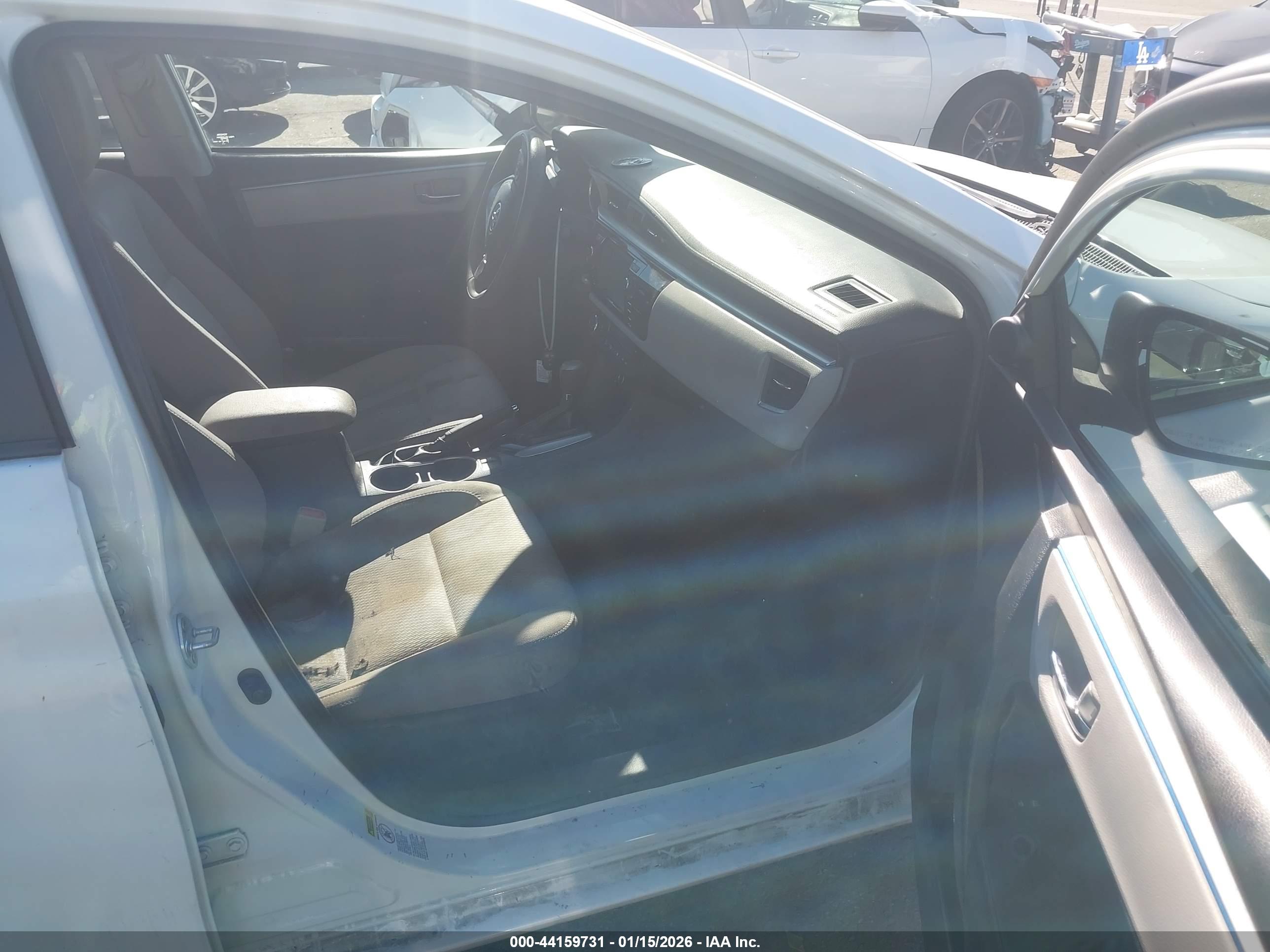 TOYOTA COROLLA image 5
