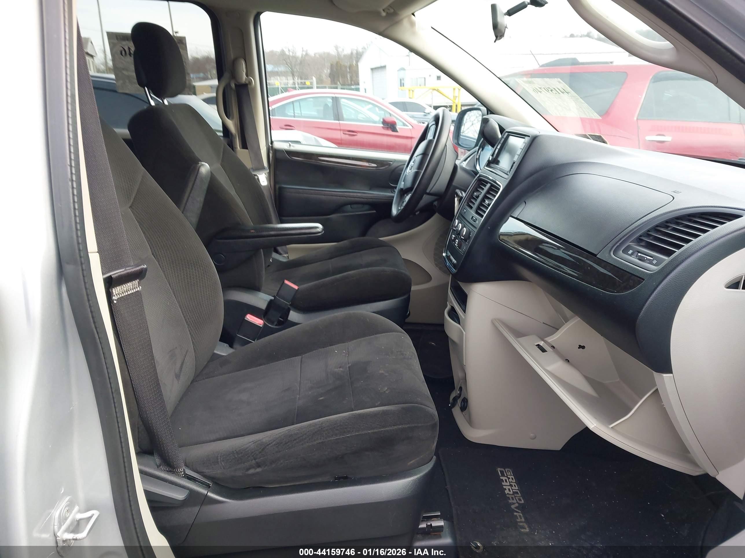 DODGE GRAND image 5