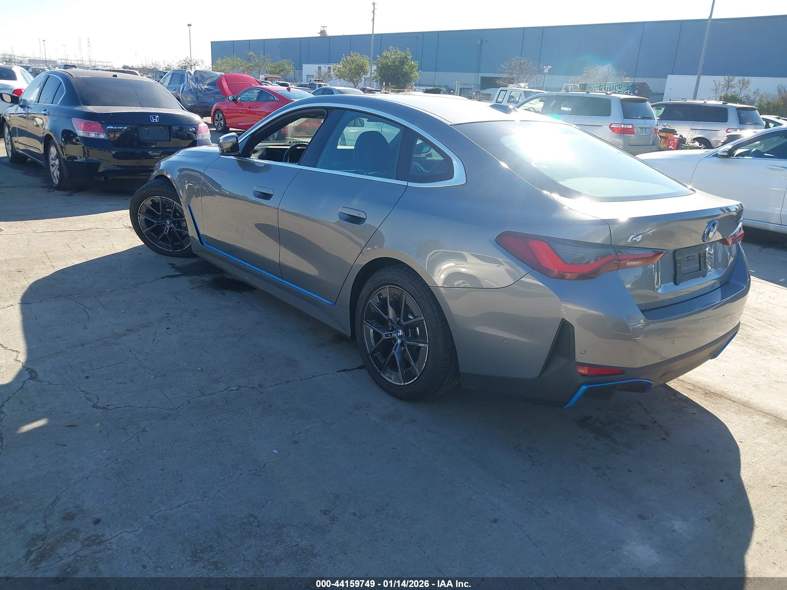 BMW I4 image 3