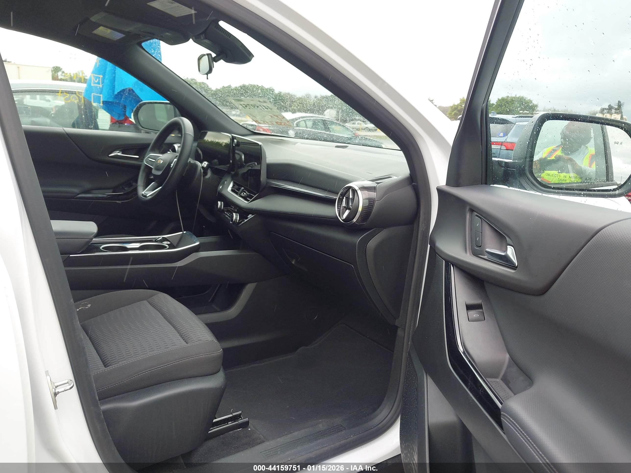 CHEVROLET EQUINOX image 5
