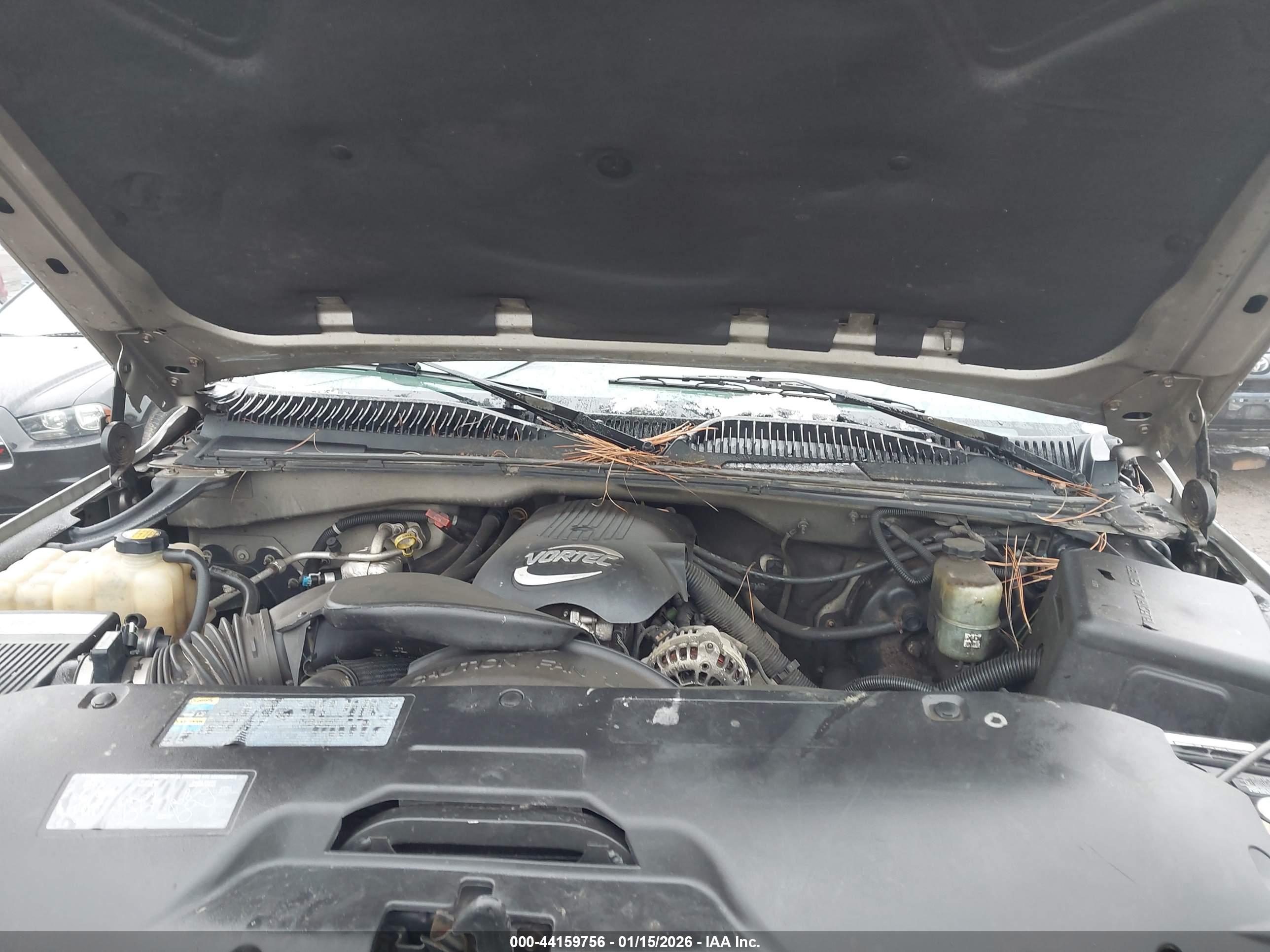 CHEVROLET SILVERADO image 10