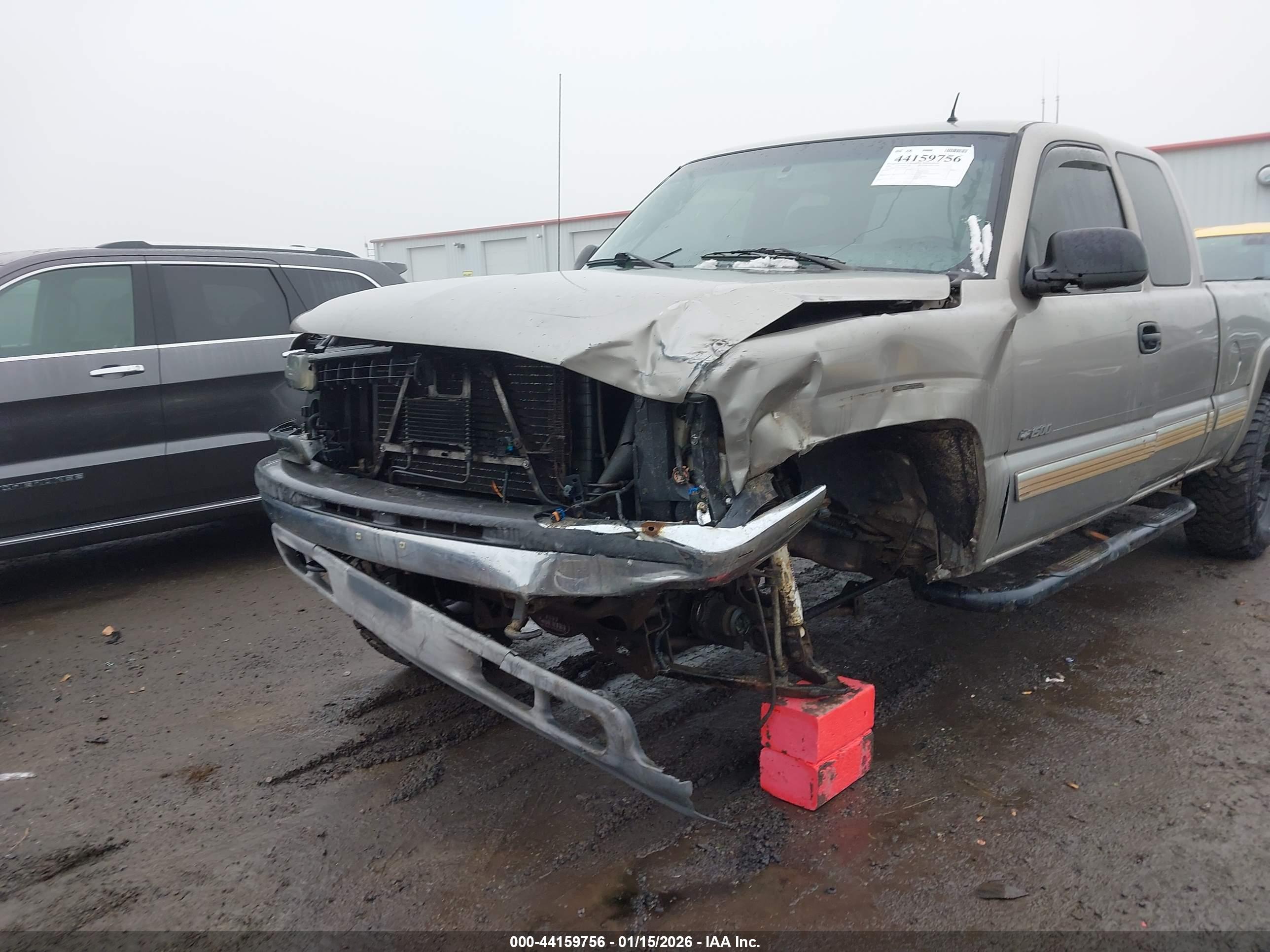 CHEVROLET SILVERADO image 6