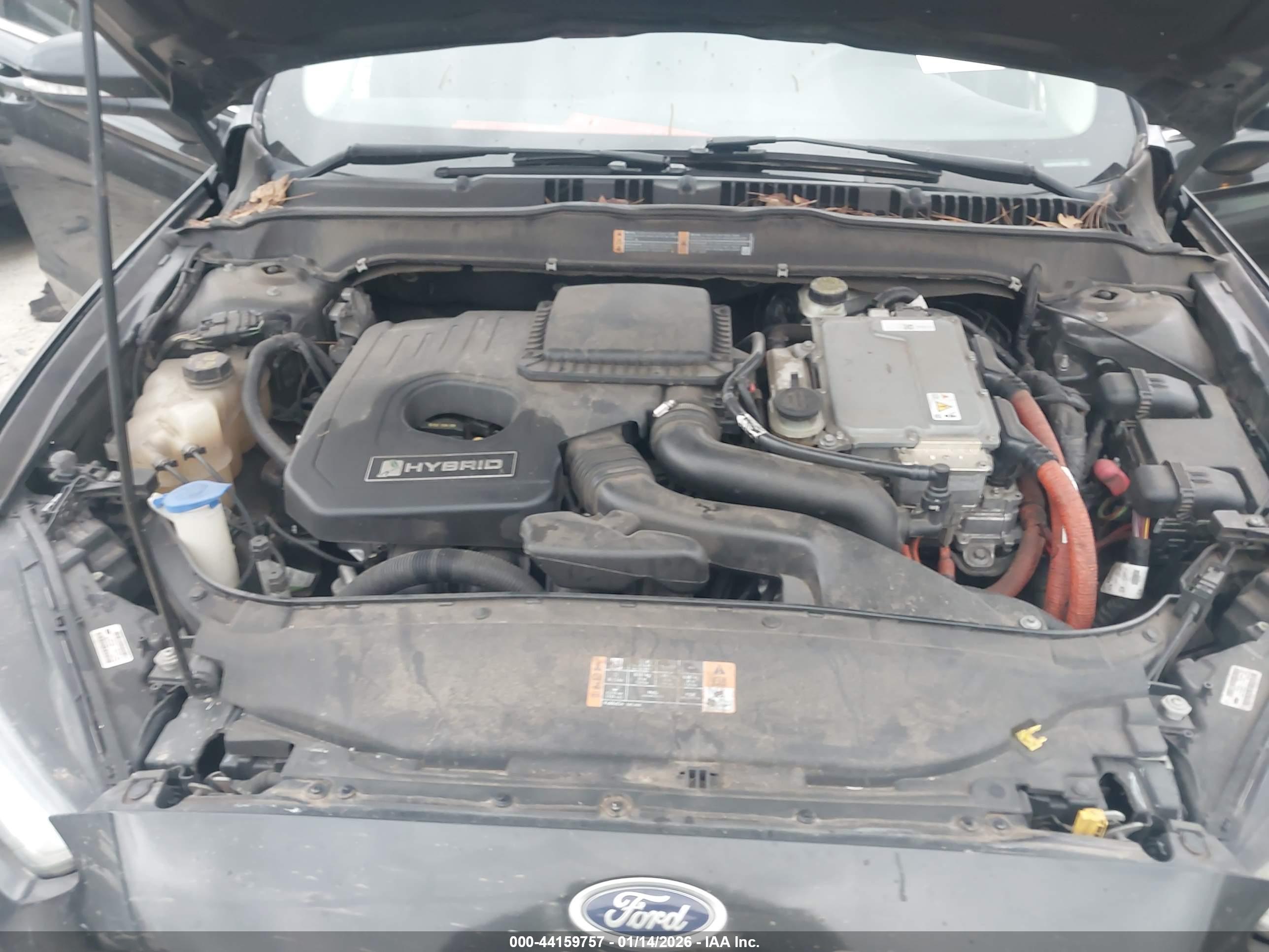 FORD FUSION image 10