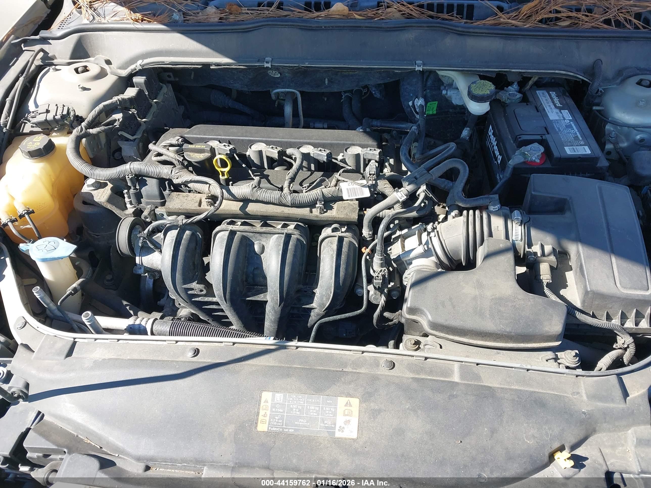 FORD FUSION image 10