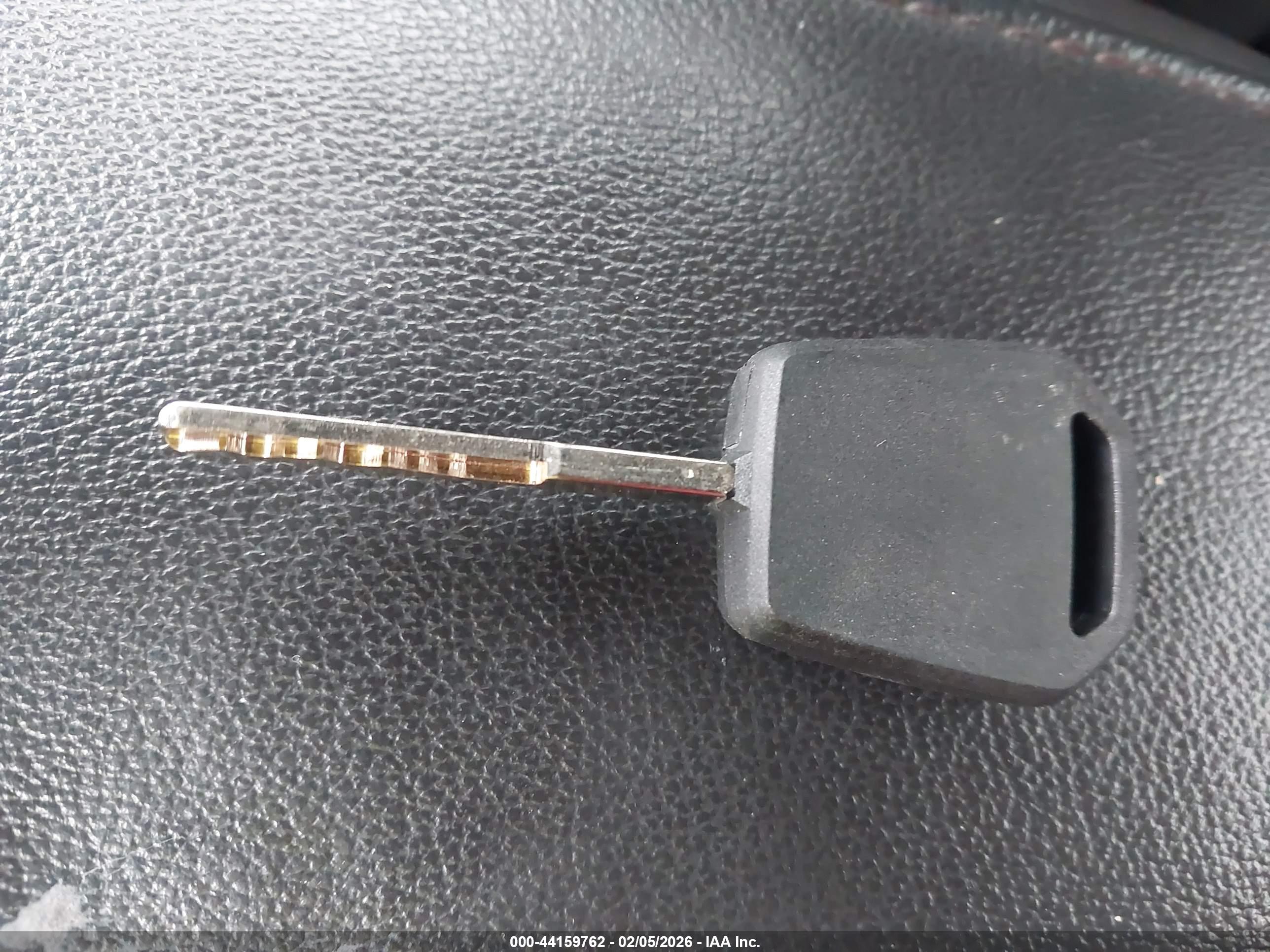 FORD FUSION image 11