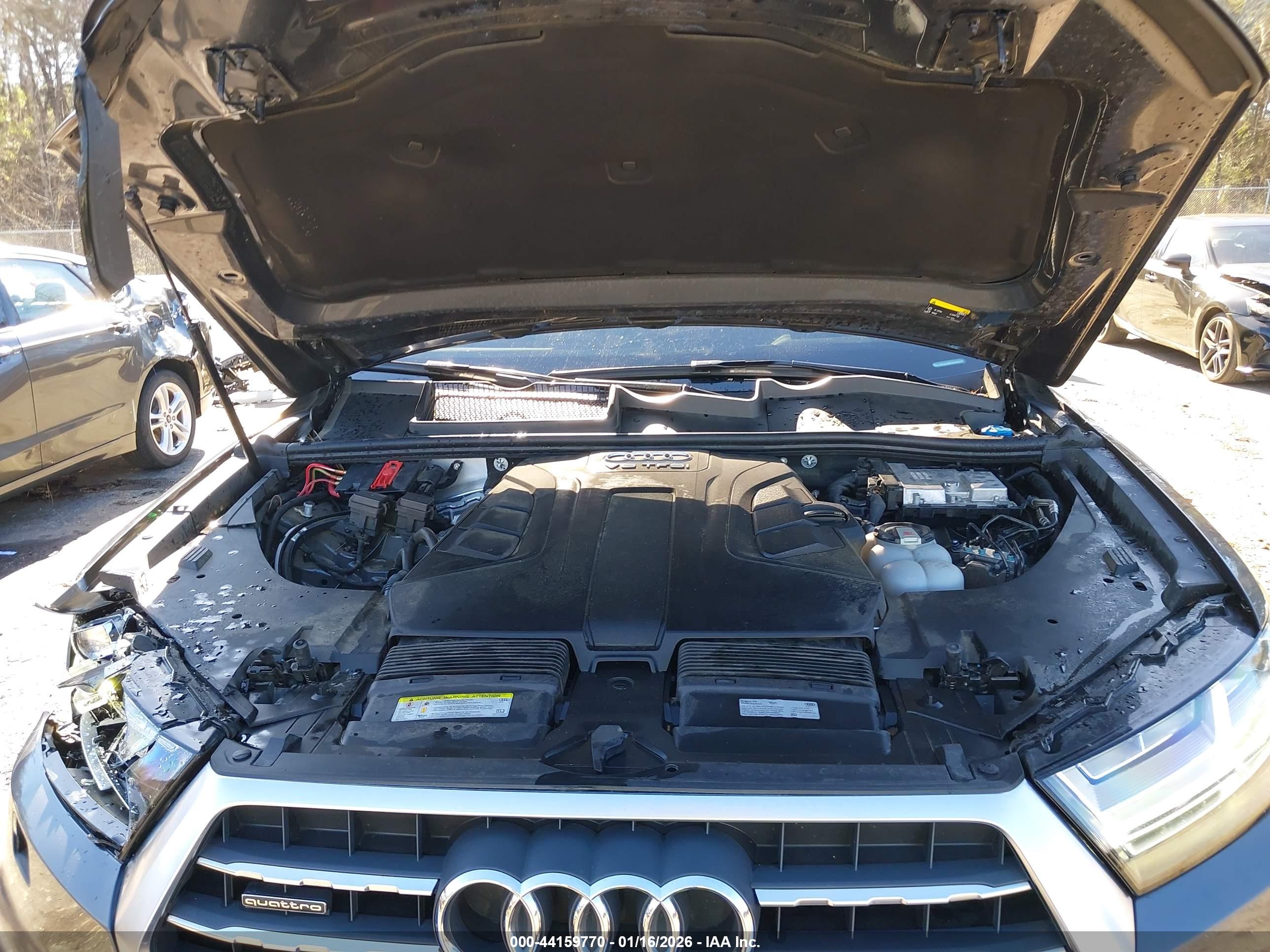 AUDI Q7 image 10