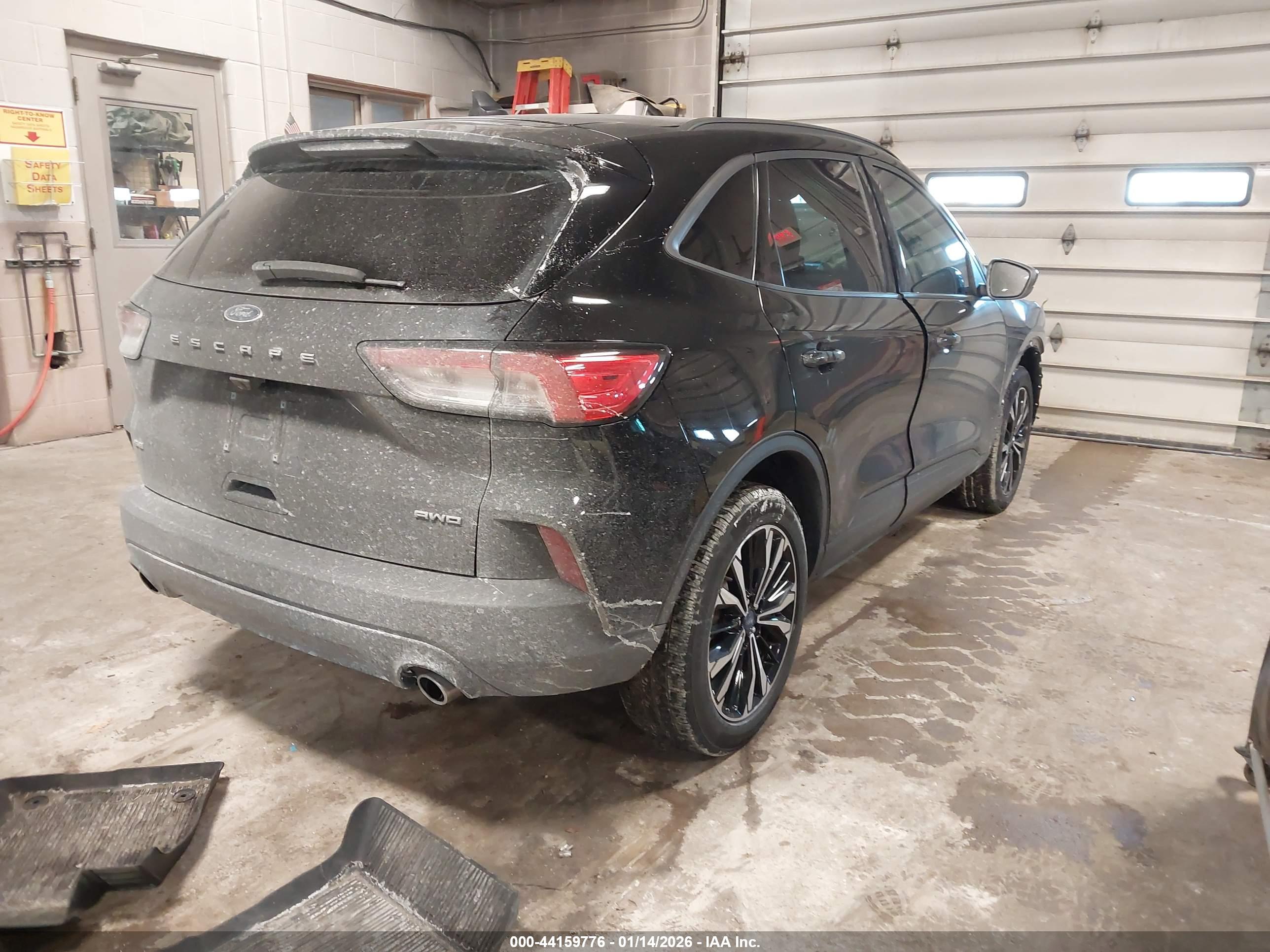 FORD ESCAPE image 4