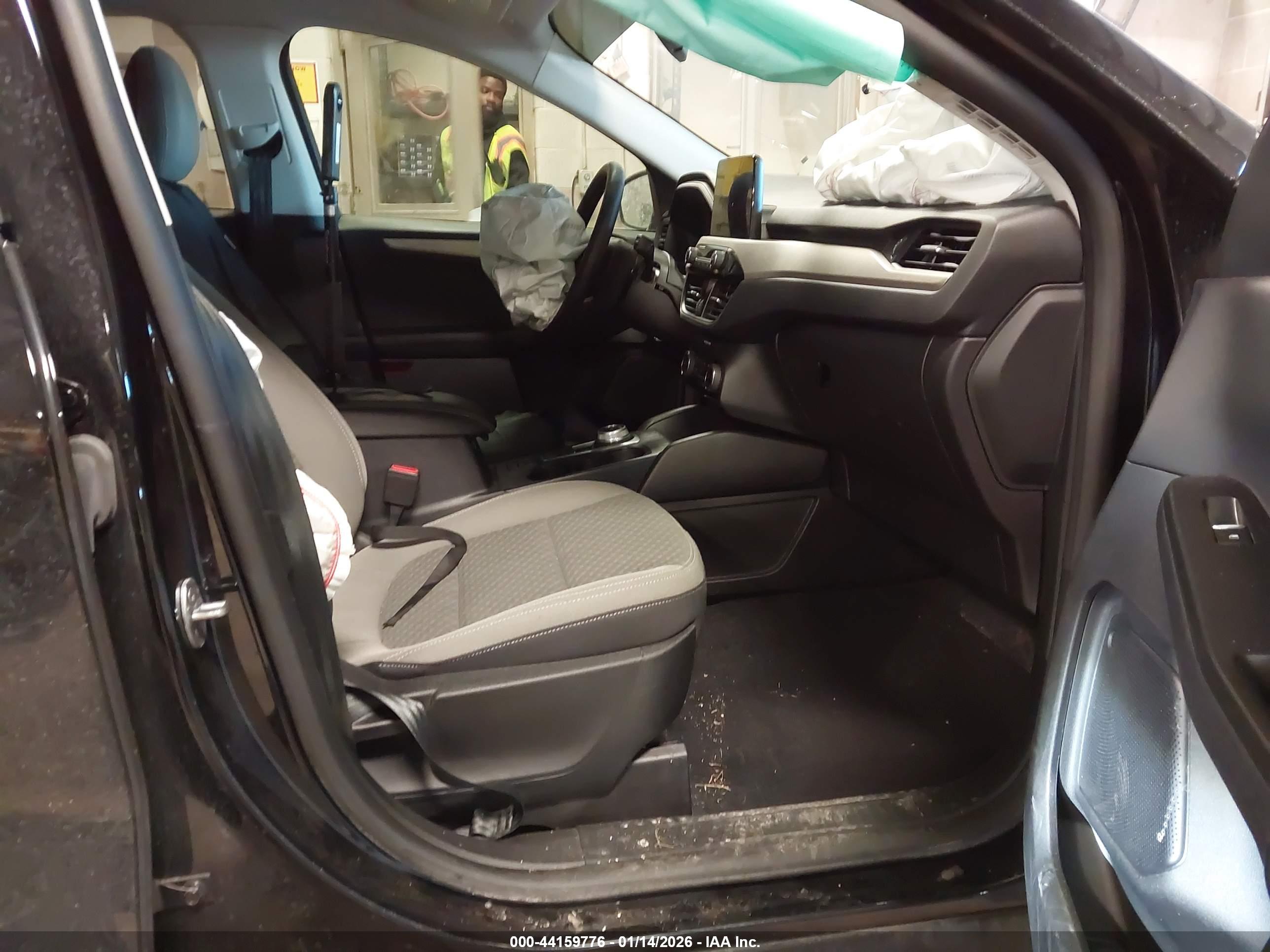 FORD ESCAPE image 5