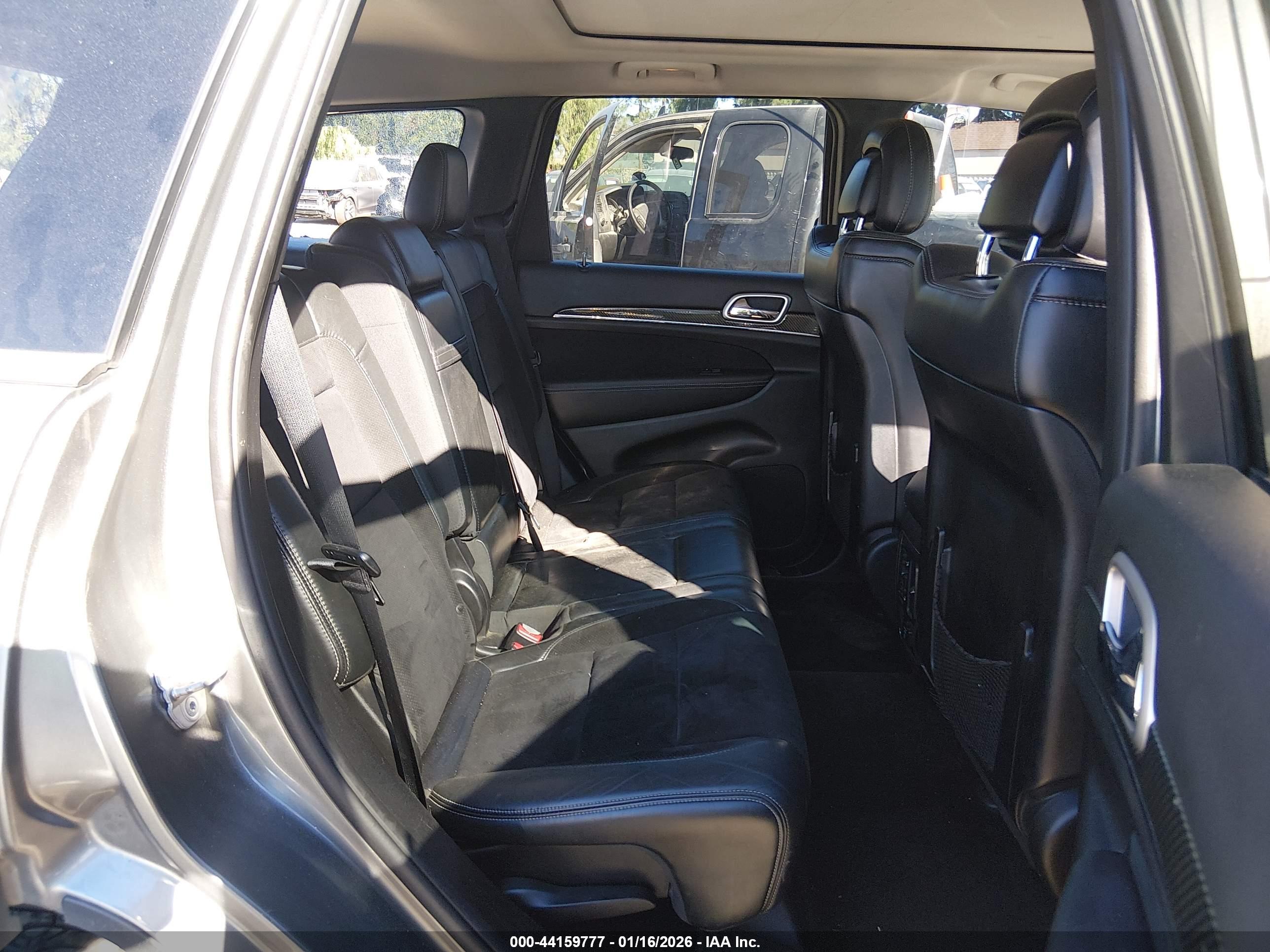 JEEP GRAND image 8