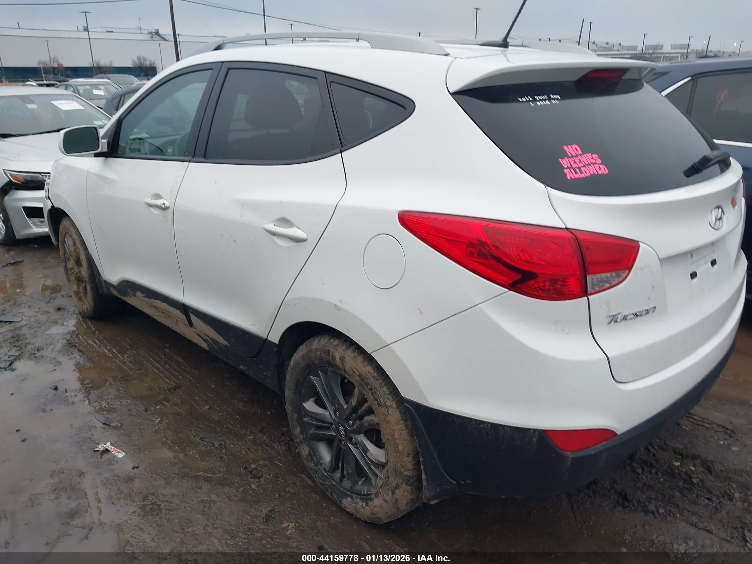 HYUNDAI TUCSON image 3