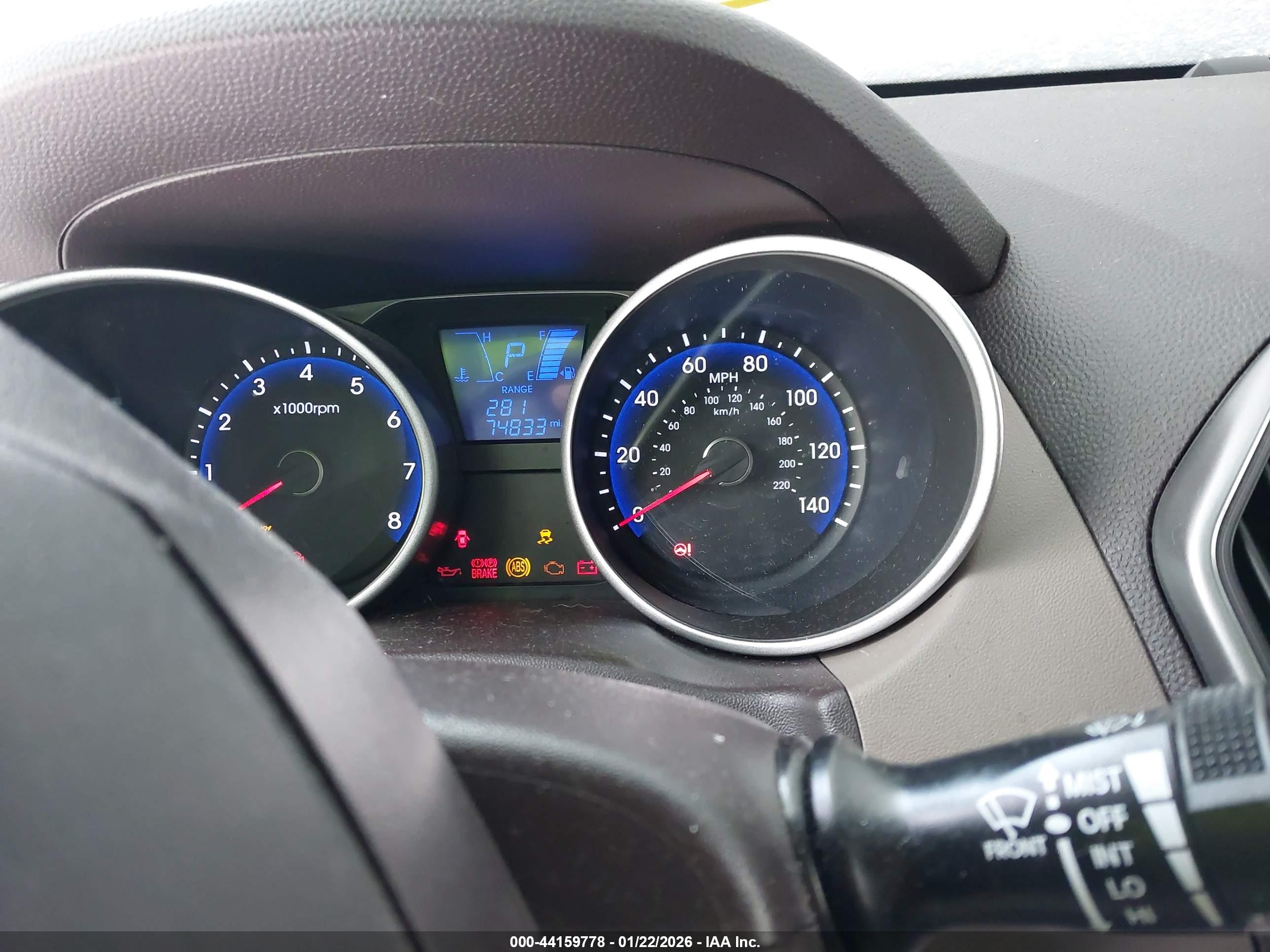 HYUNDAI TUCSON image 7