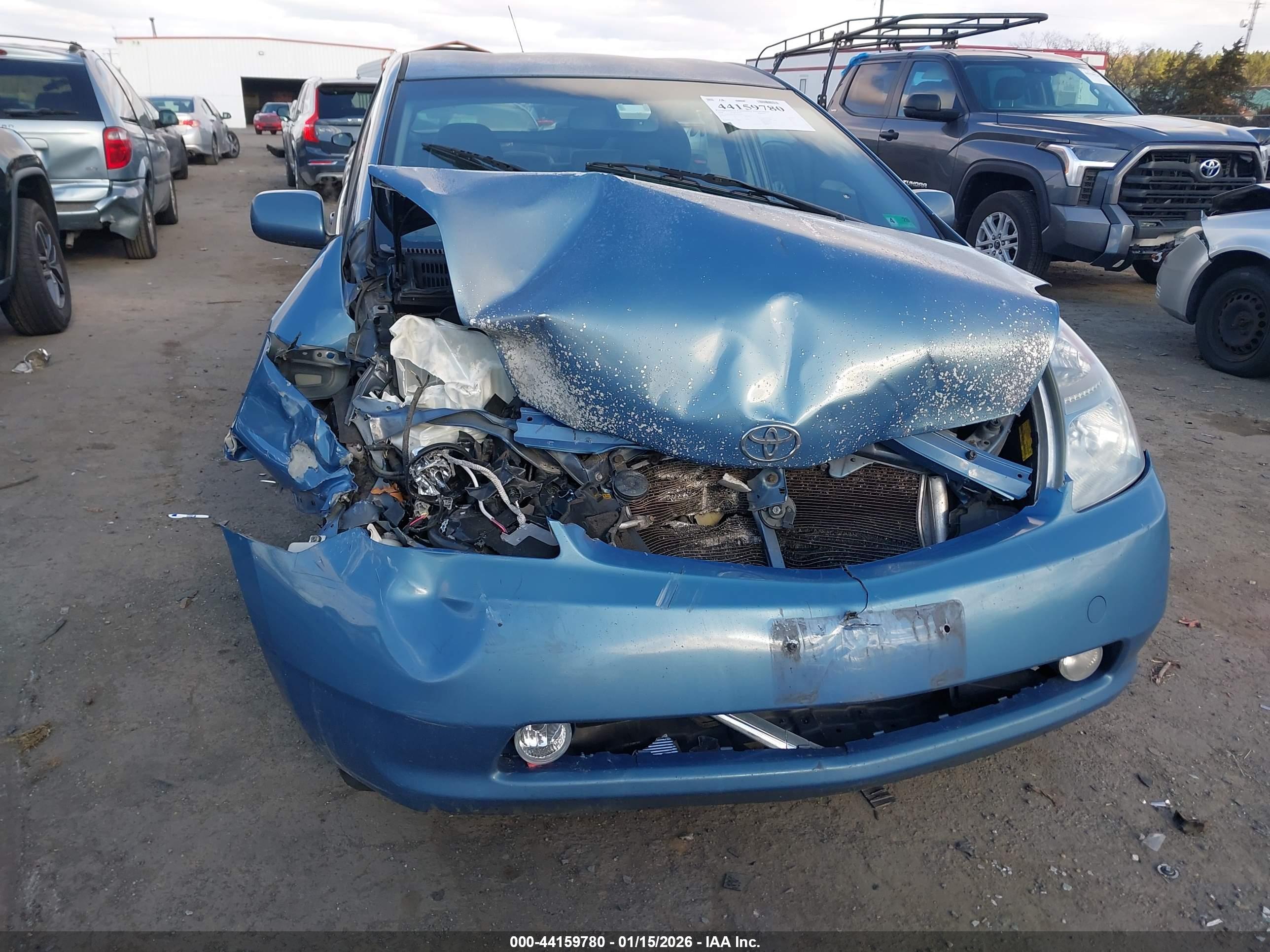 TOYOTA PRIUS image 6