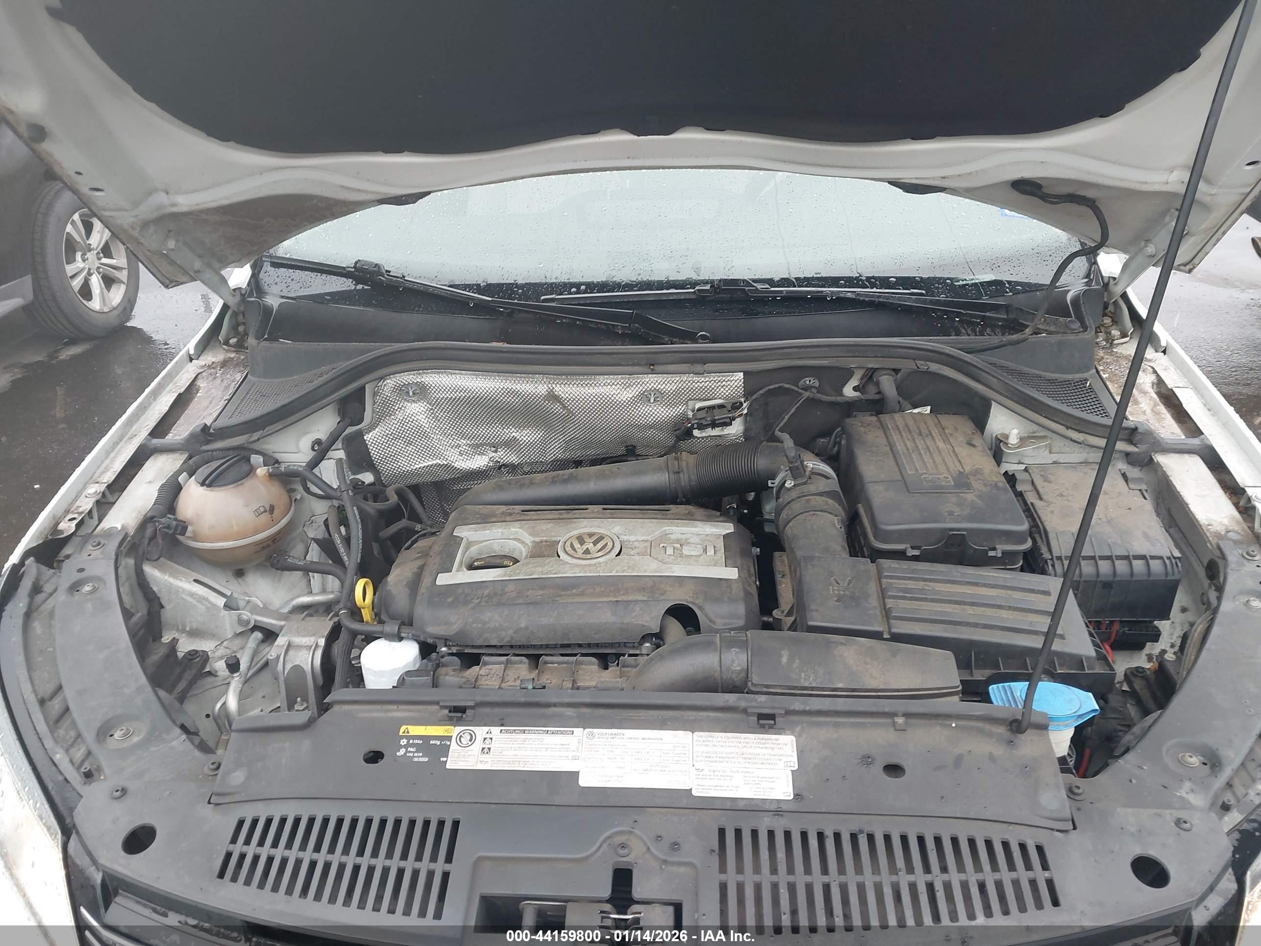 VOLKSWAGEN TIGUAN image 10