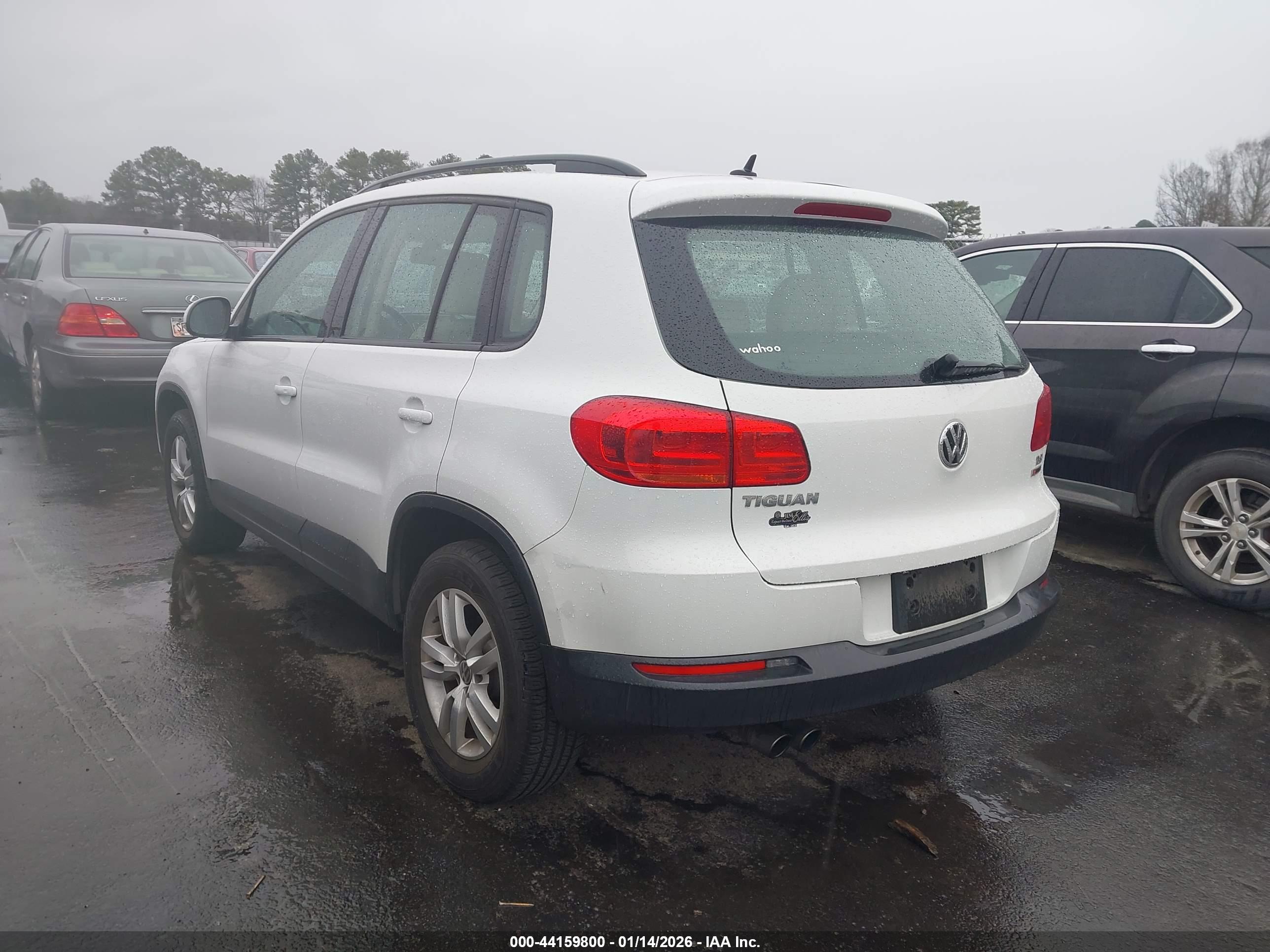 VOLKSWAGEN TIGUAN image 3