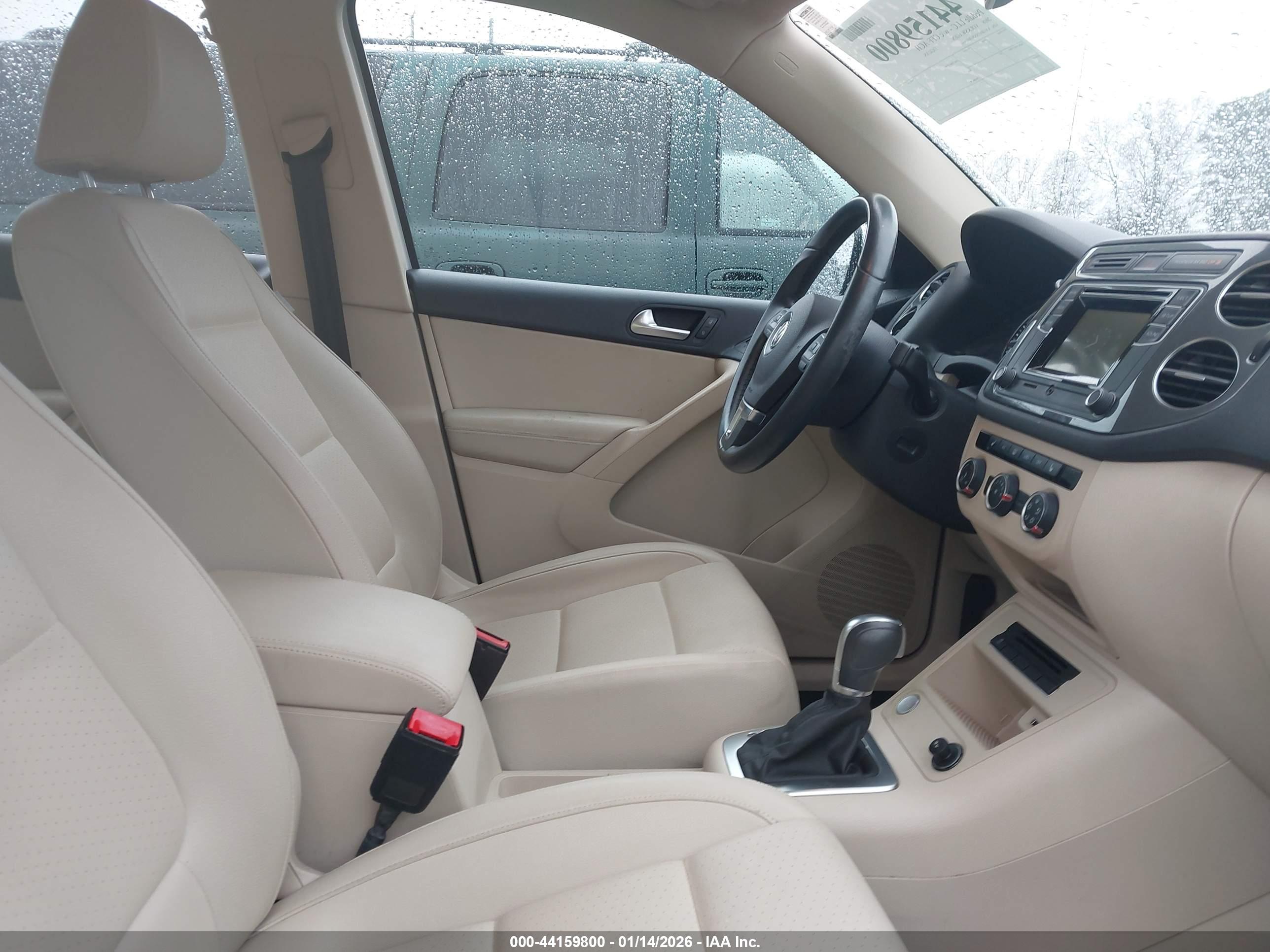 VOLKSWAGEN TIGUAN image 5