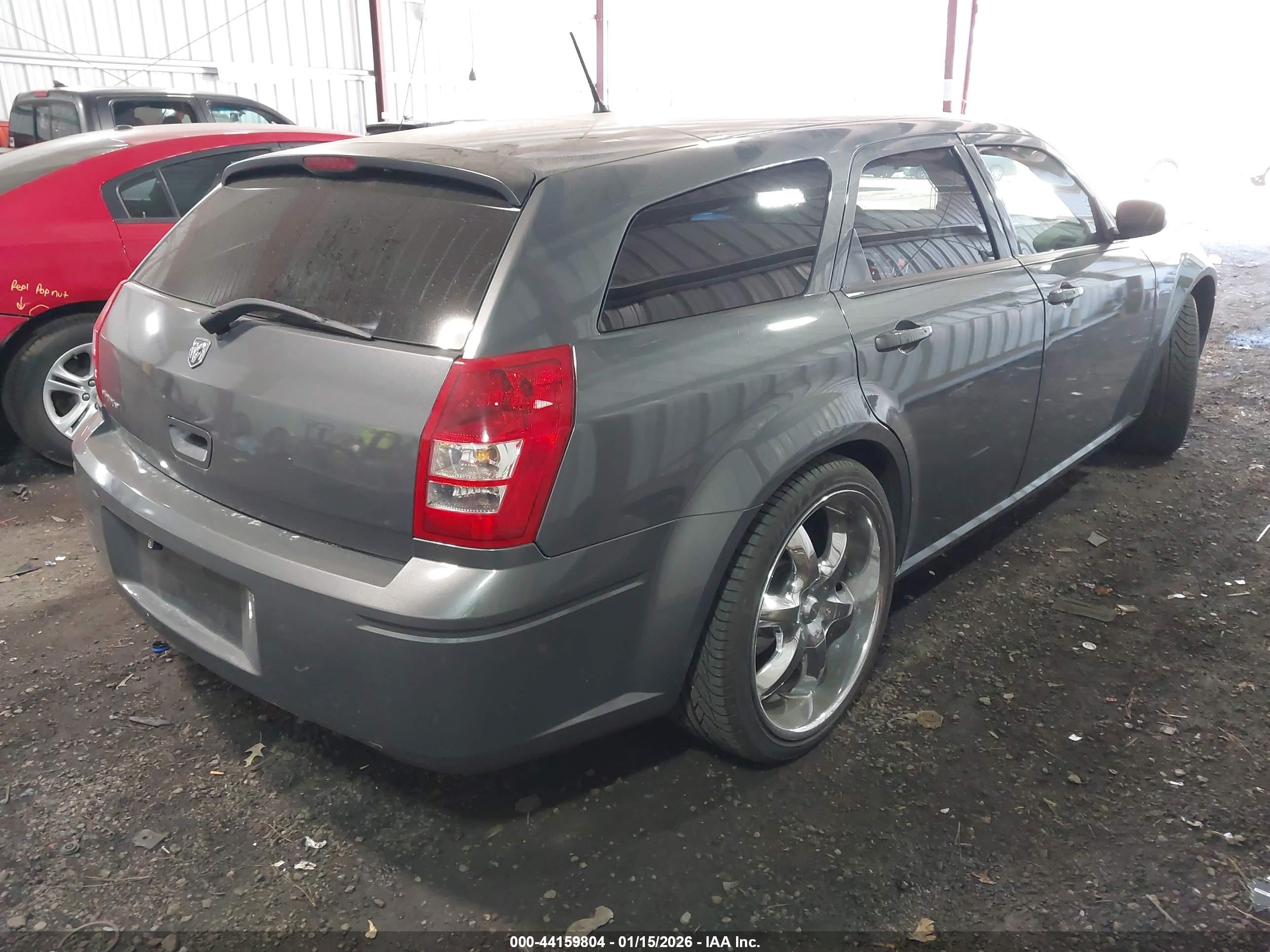 DODGE MAGNUM image 4