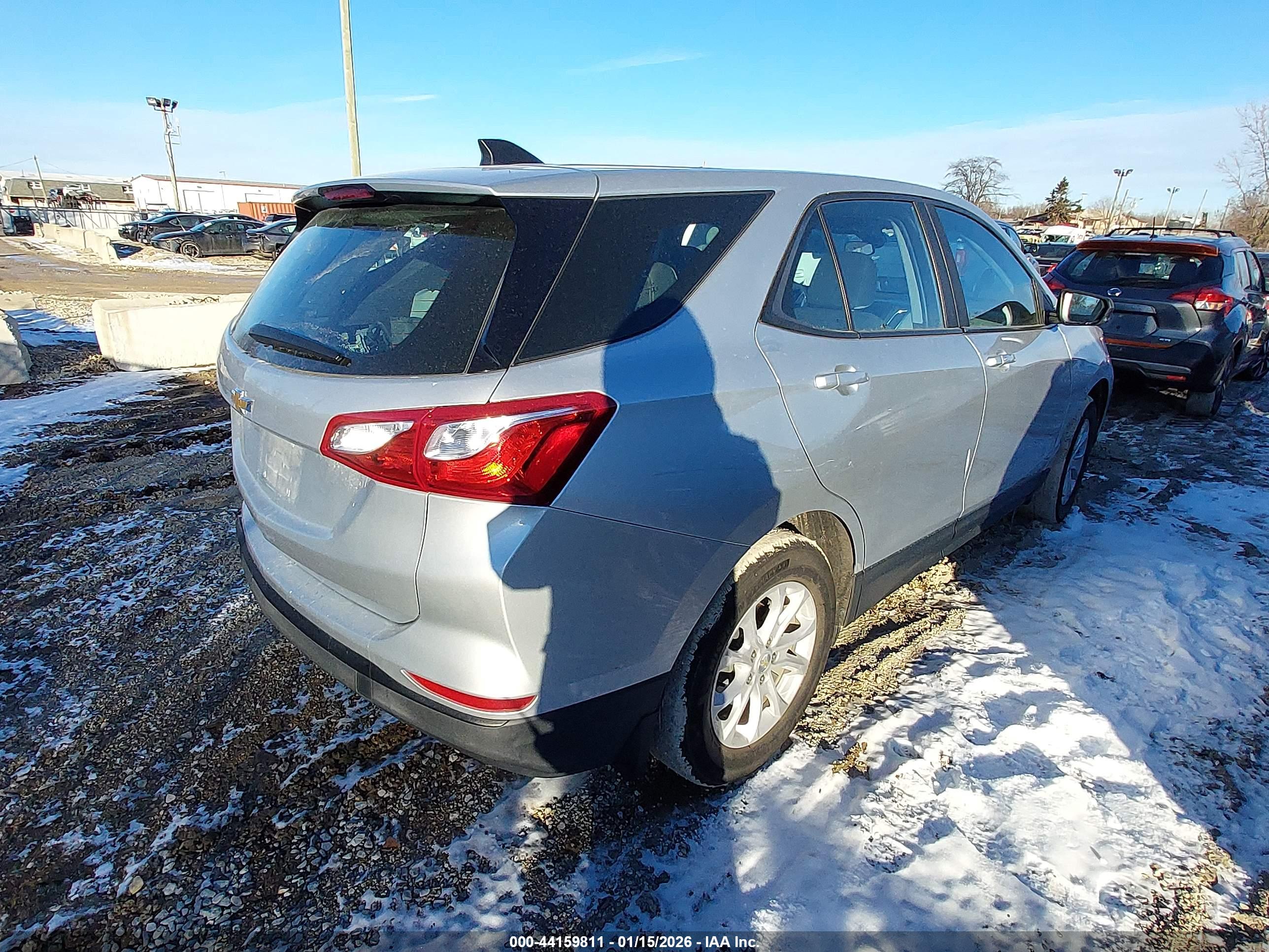 CHEVROLET EQUINOX image 4